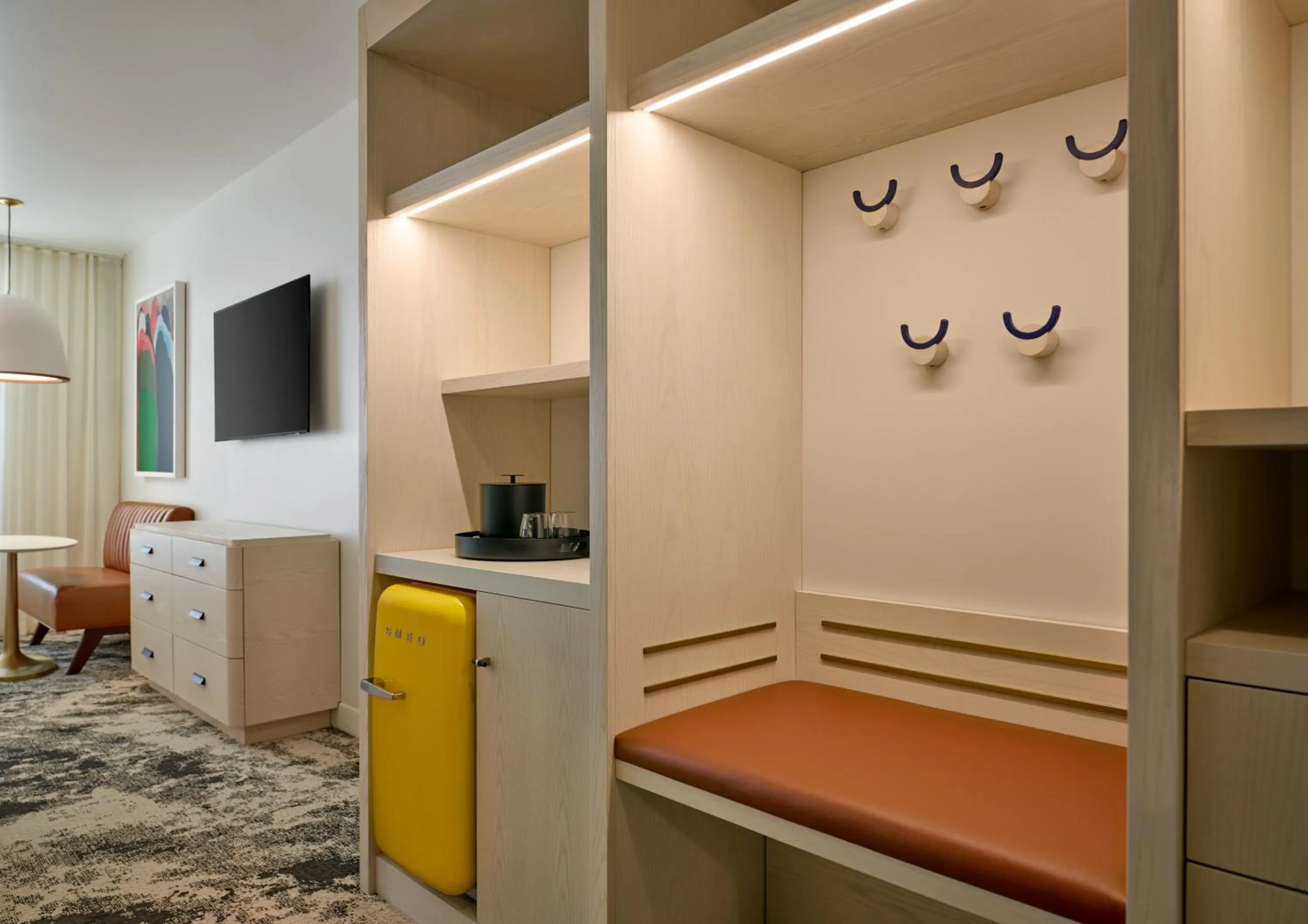 Facade/entrance in Limelight Boulder