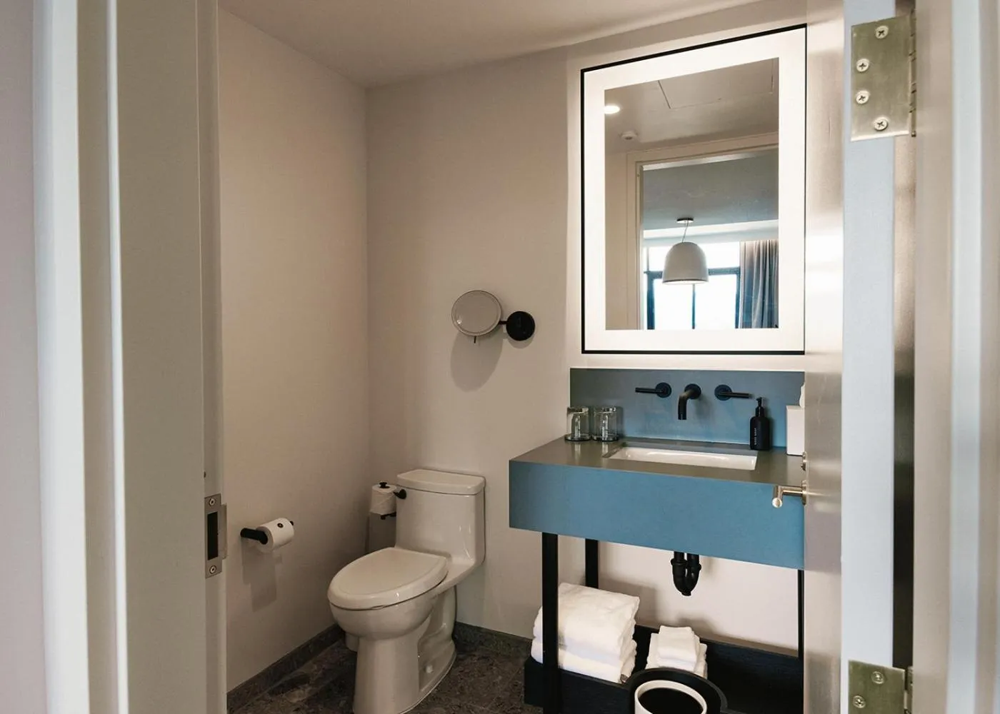 Toilet in Limelight Boulder