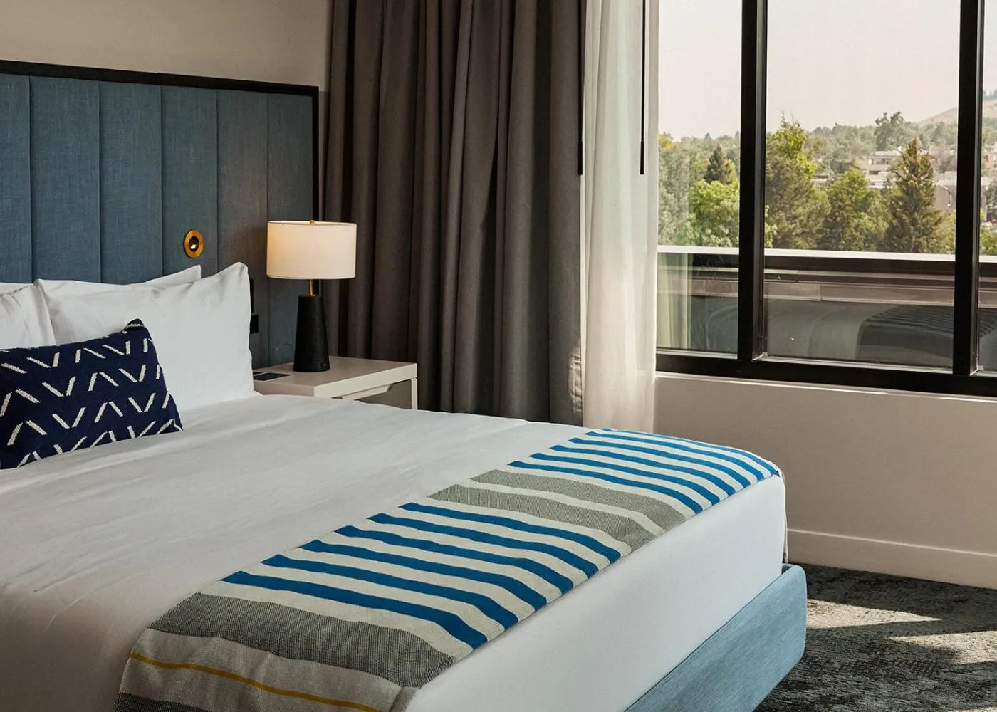 Bed in Limelight Boulder