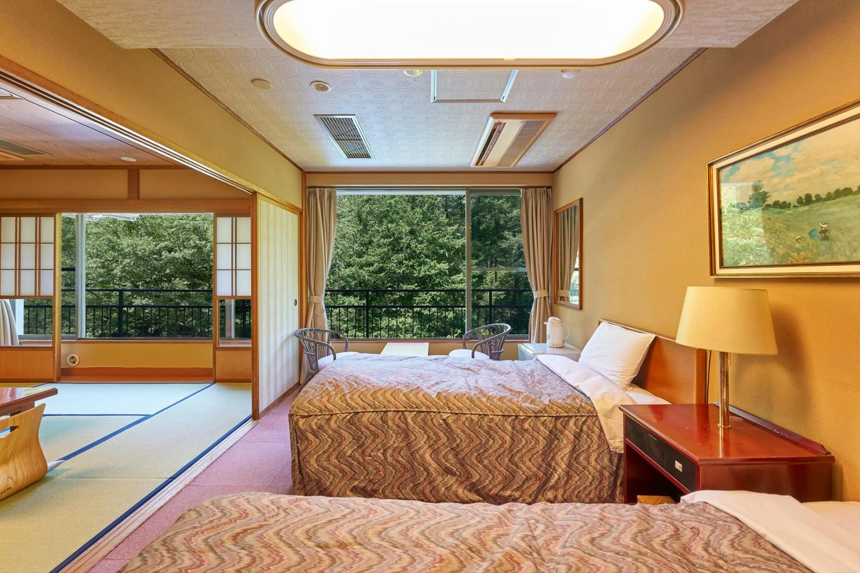 Bed in Hakone Yumoto hotel