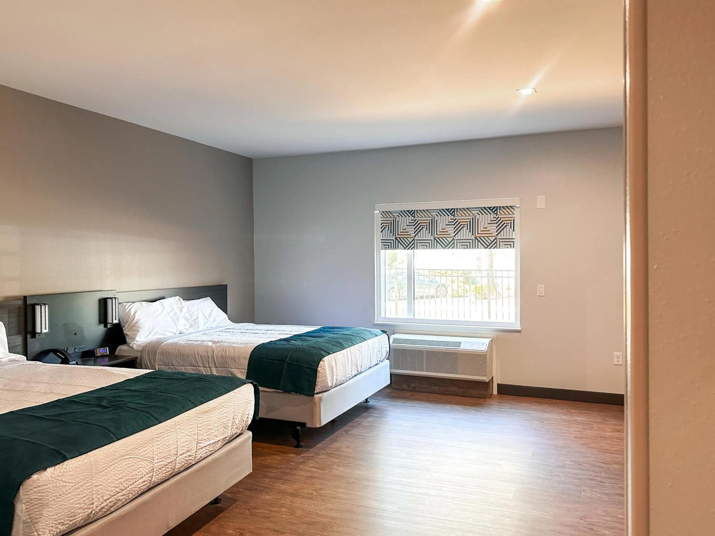 Bedroom, Bed in Studio 6 Richmond Airport