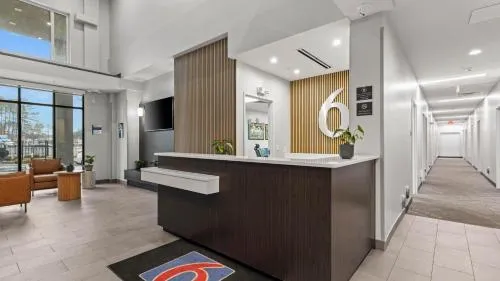 Studio 6 Richmond Airport