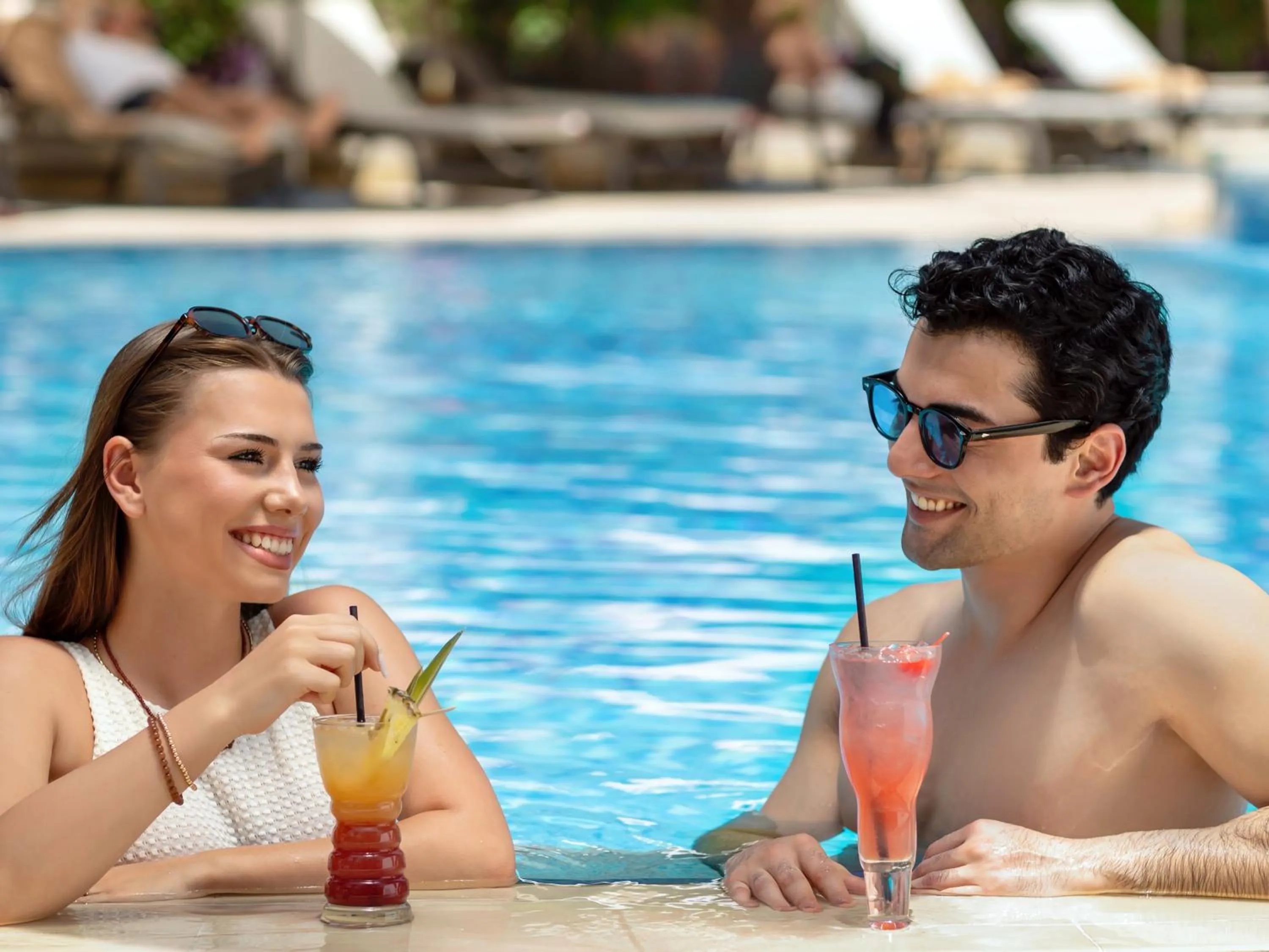 Swimming pool in City Centre Rotana Doha