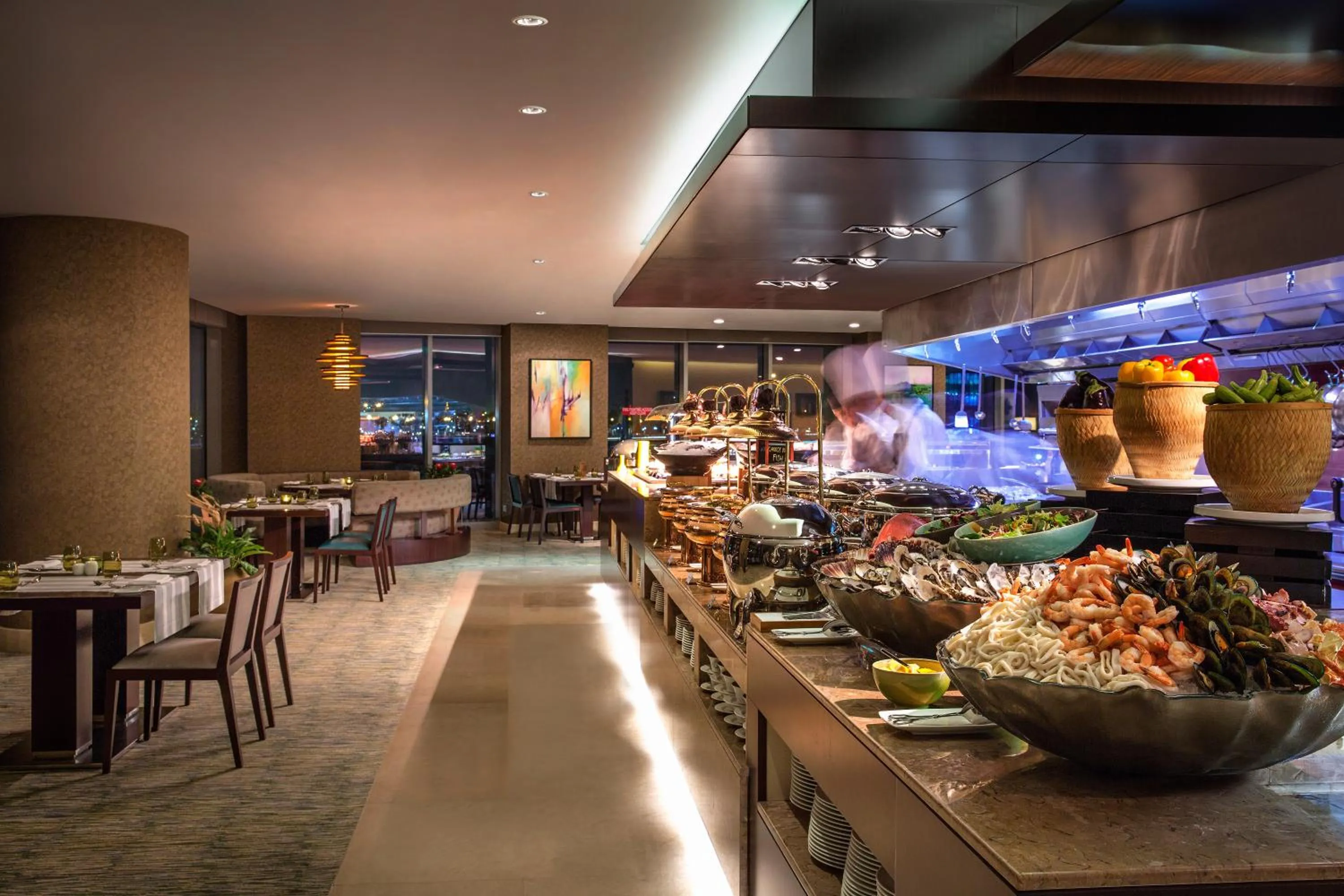 Restaurant/places to eat in City Centre Rotana Doha