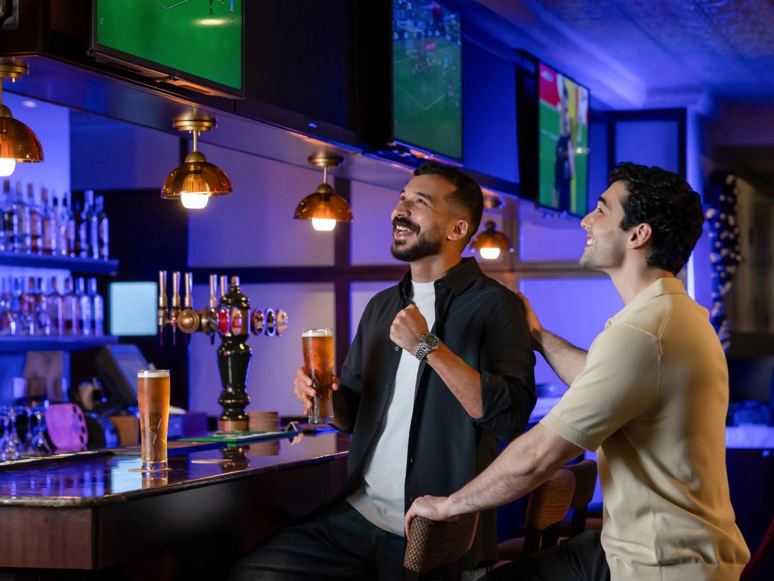 Lounge or bar in City Centre Rotana Doha