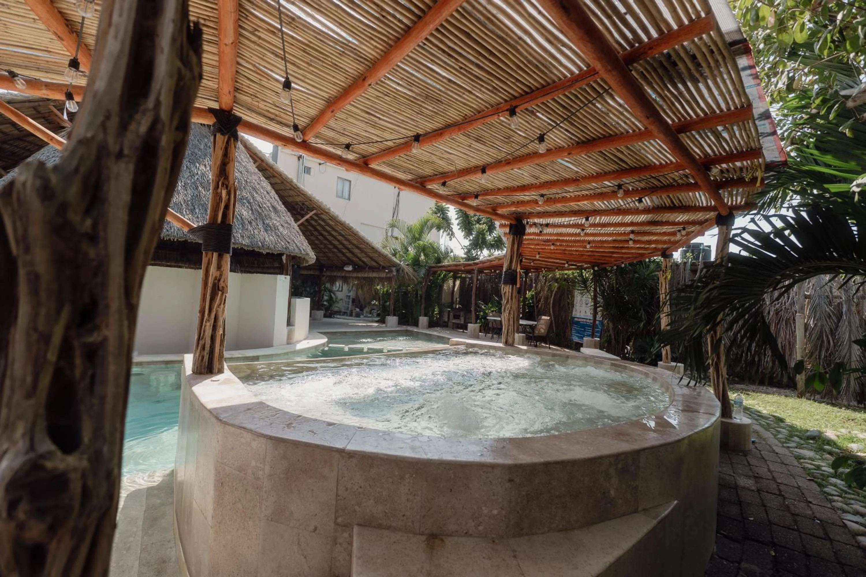 Day in Ashly Loma Larga