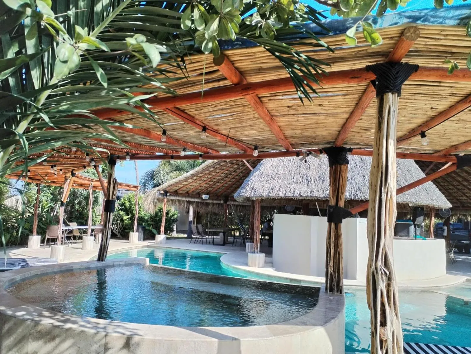 Day in Ashly Loma Larga