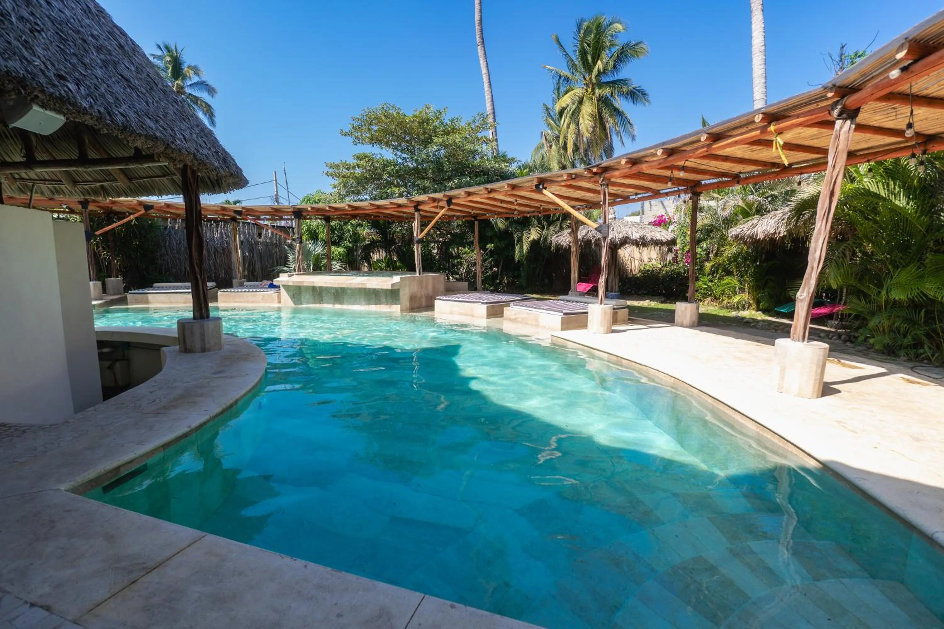 Day in Ashly Loma Larga