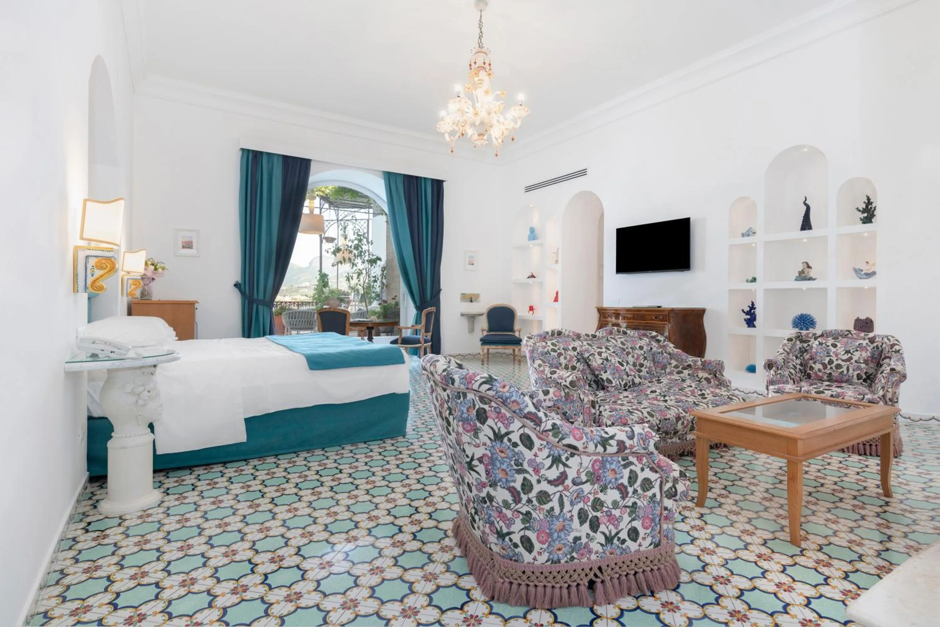 Bed in Hotel La Tonnarella