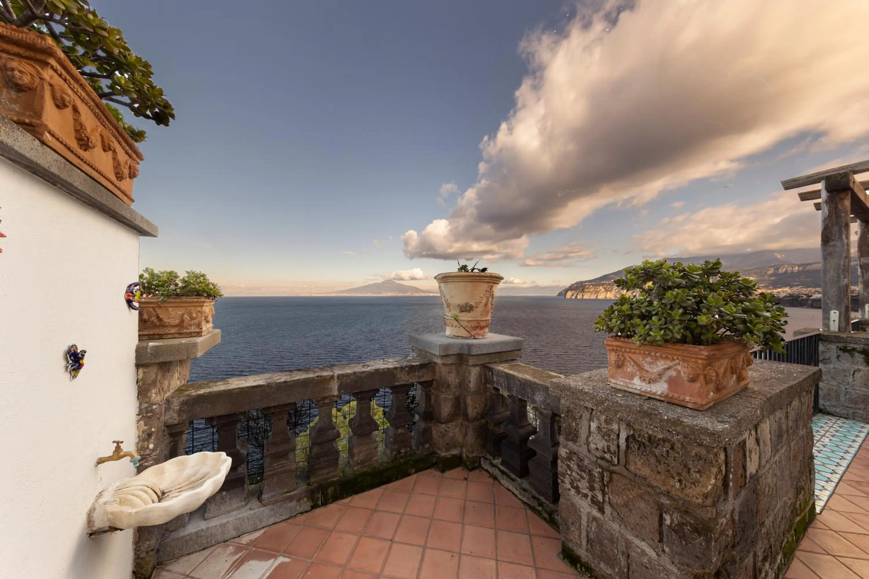 Photo of the whole room in Hotel La Tonnarella