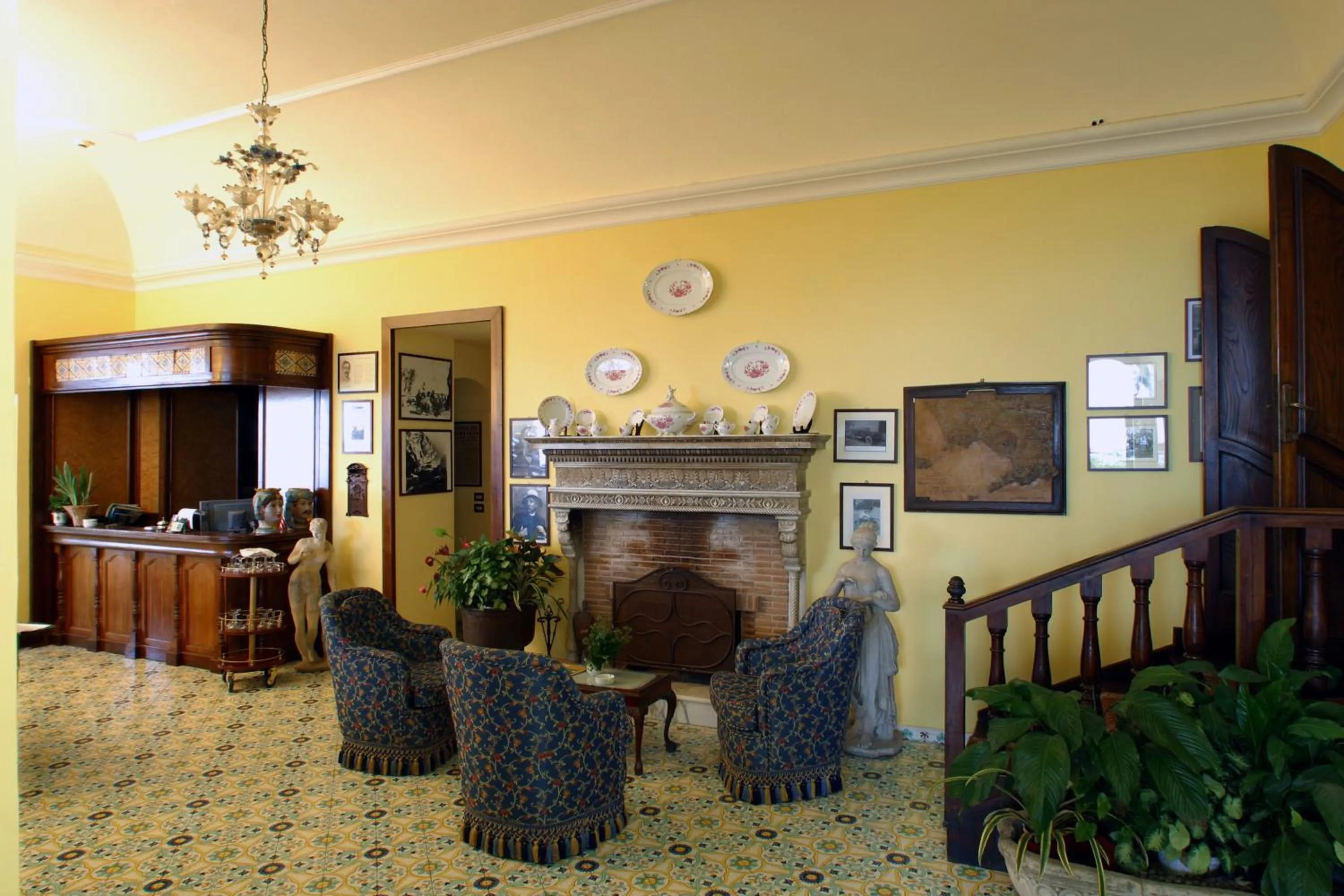 Lobby or reception in Hotel La Tonnarella