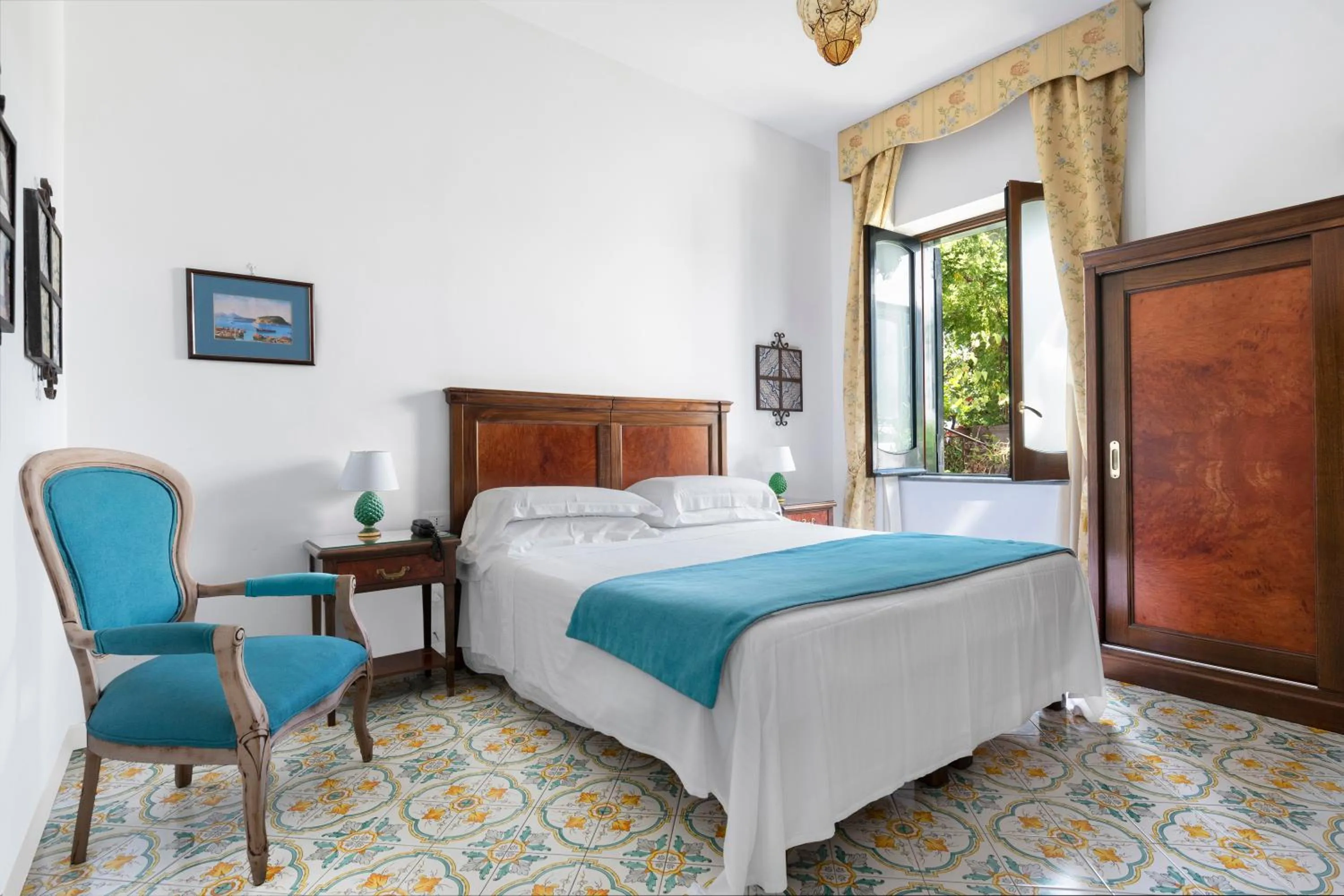 Photo of the whole room, Bed in Hotel La Tonnarella