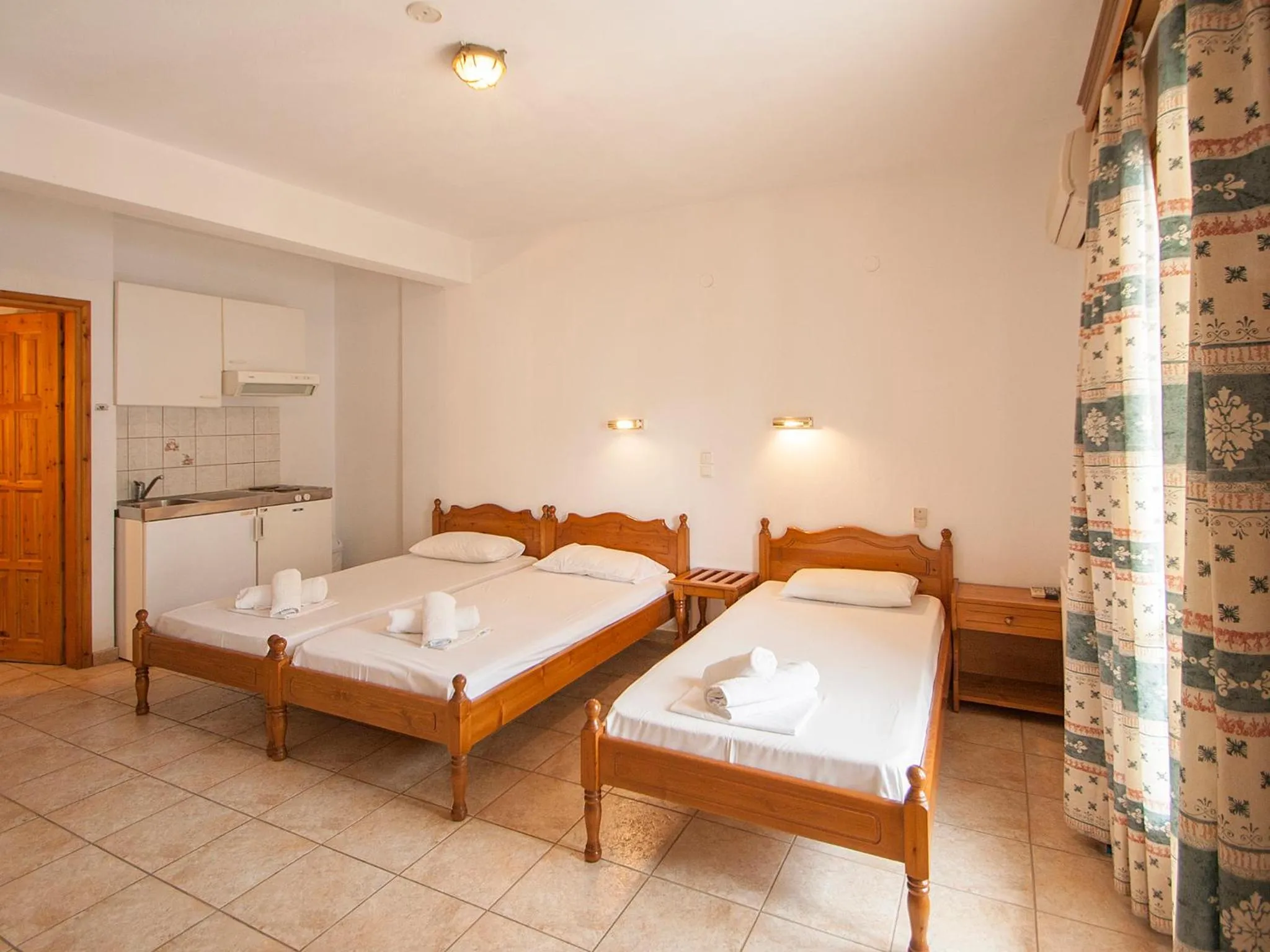 Bed in LAURA Skiathos