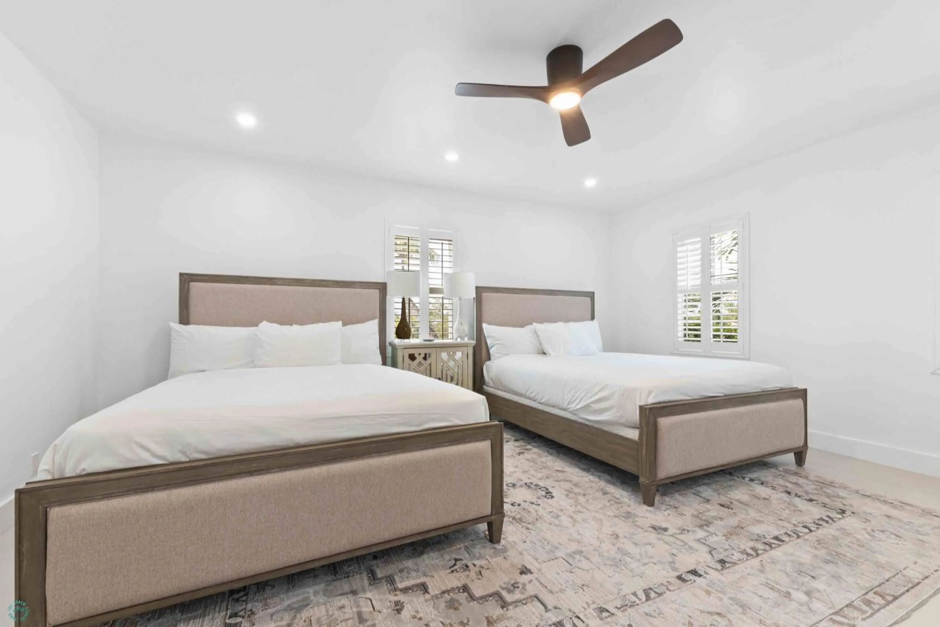 Bed in Romora Bay Resort & Marina