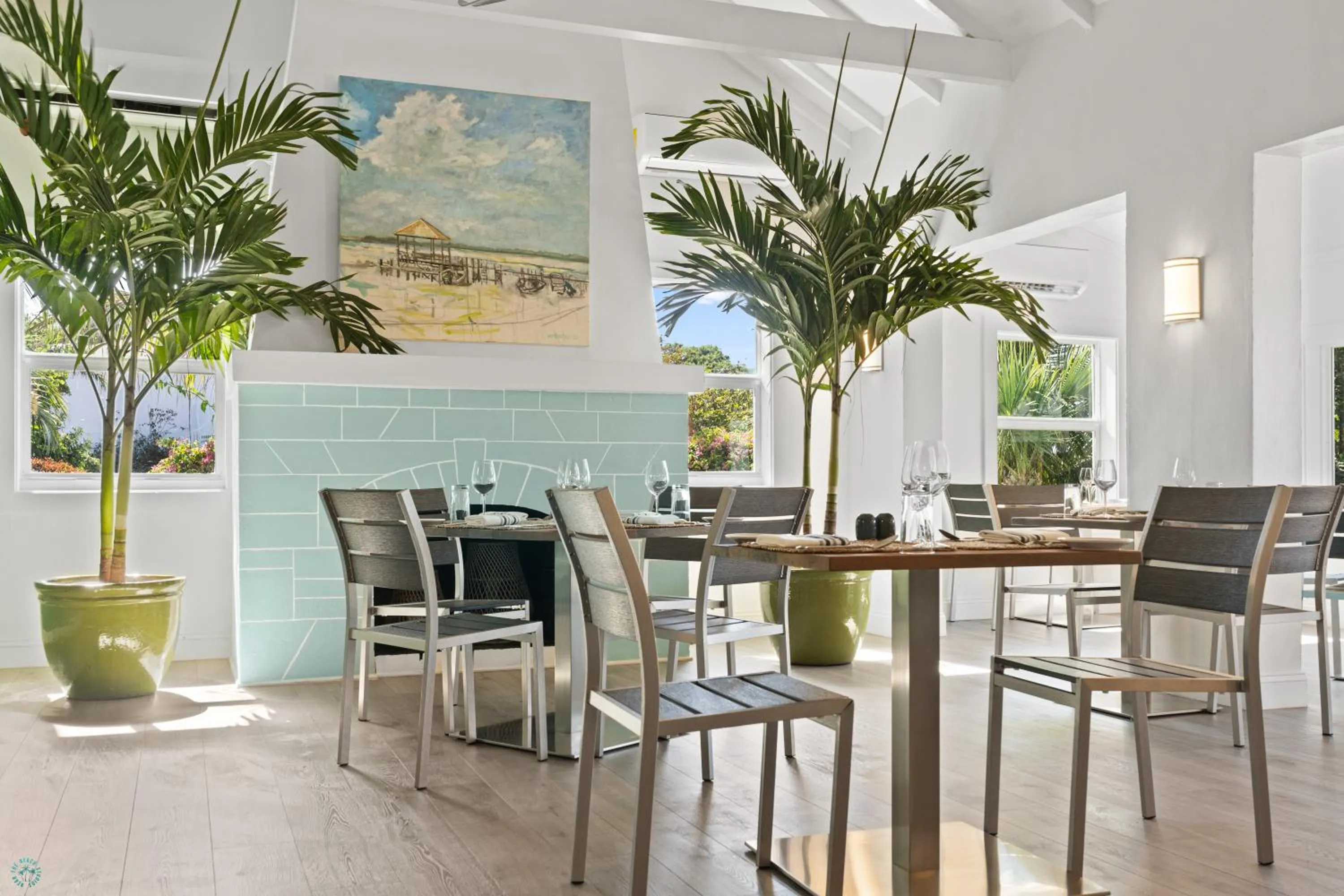 Restaurant/places to eat in Romora Bay Resort & Marina