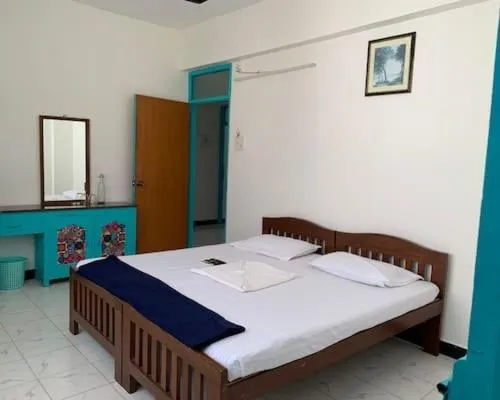 Bed in Shangrila Majorda Beach Hotel