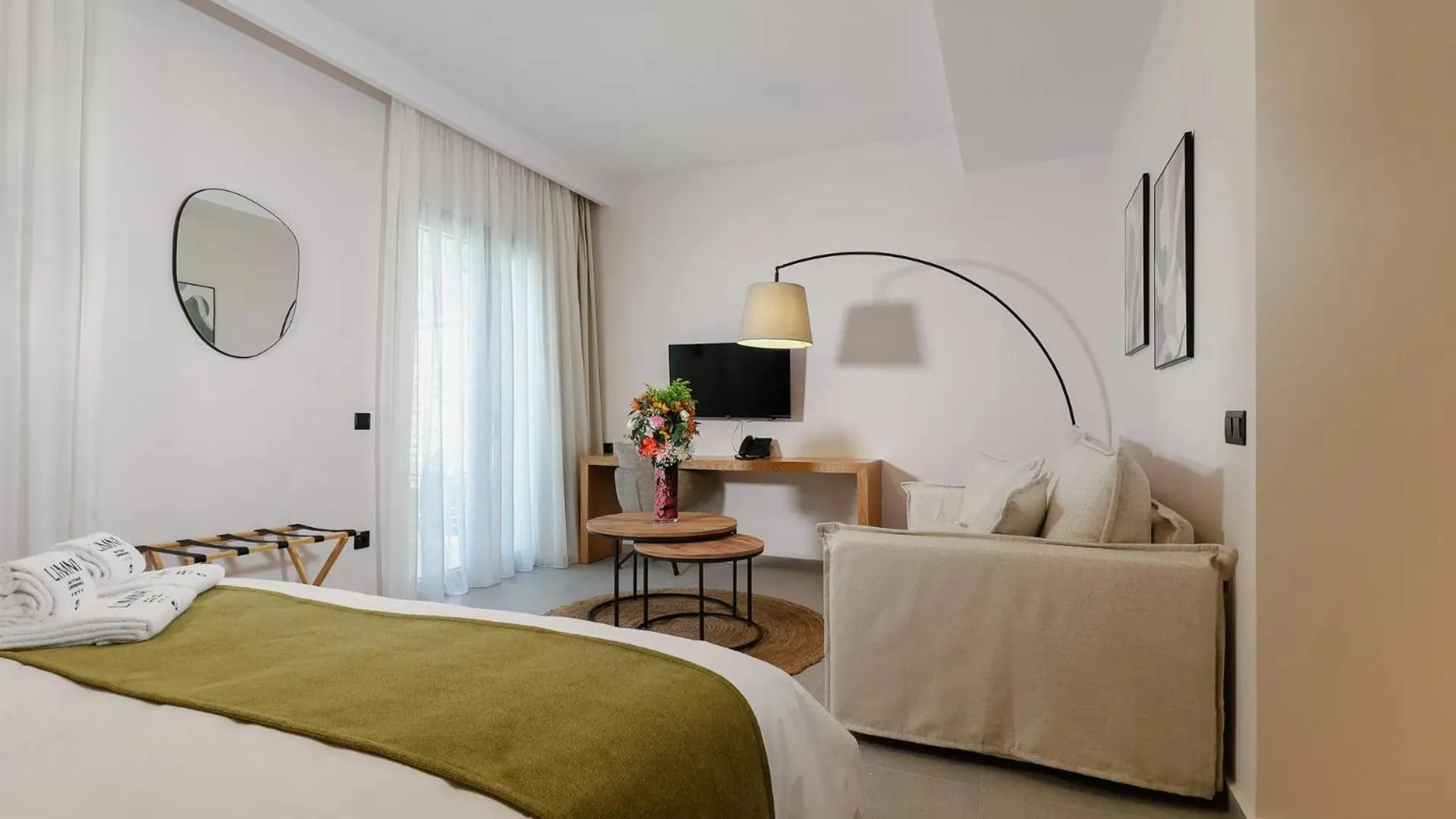 Bed in LIMNI Boutique Experience Evia