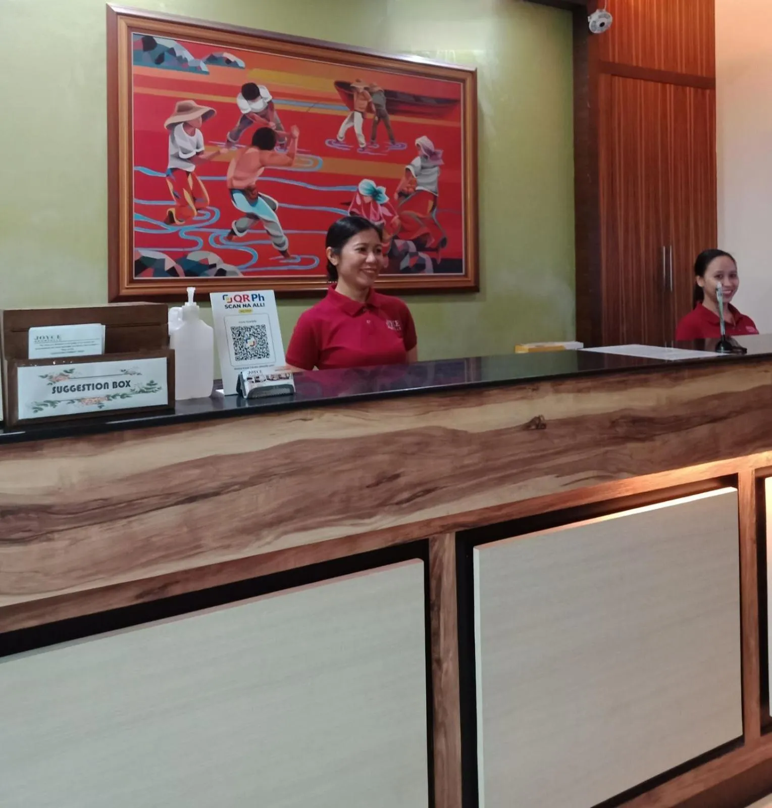 Staff in Joyce Apartelle Mandaluyong