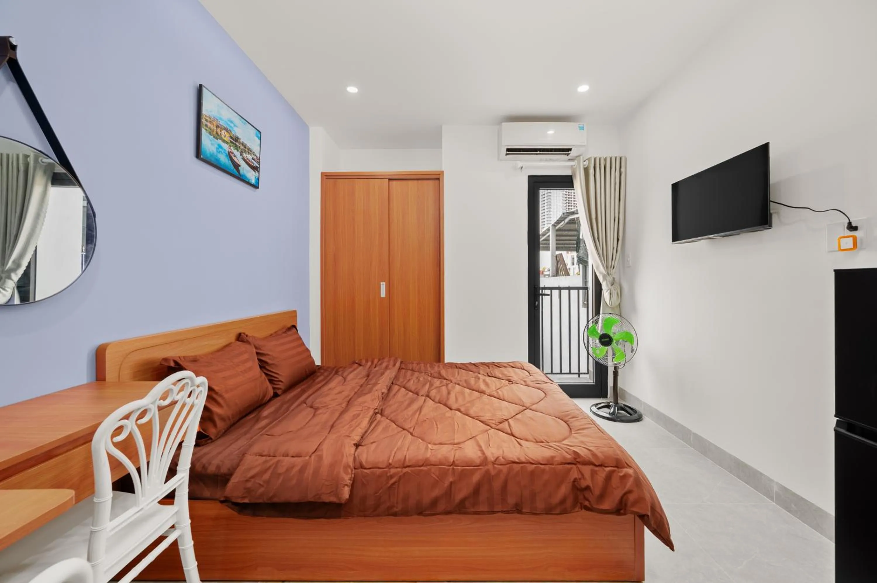 Bedroom, Bed in Saluton House