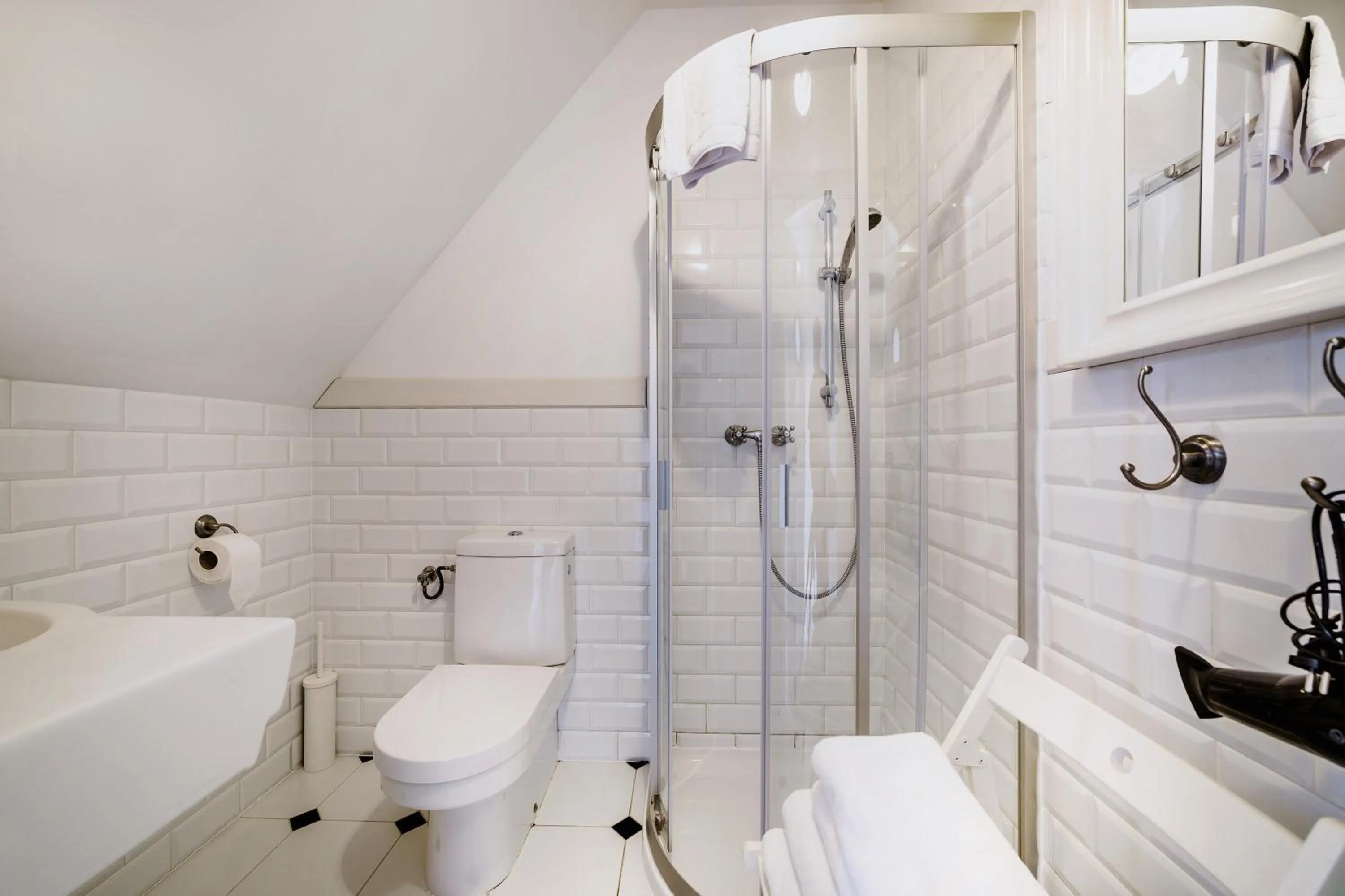 Shower in Stare Sady Chillout Rooms "Pod Jabłoniami"