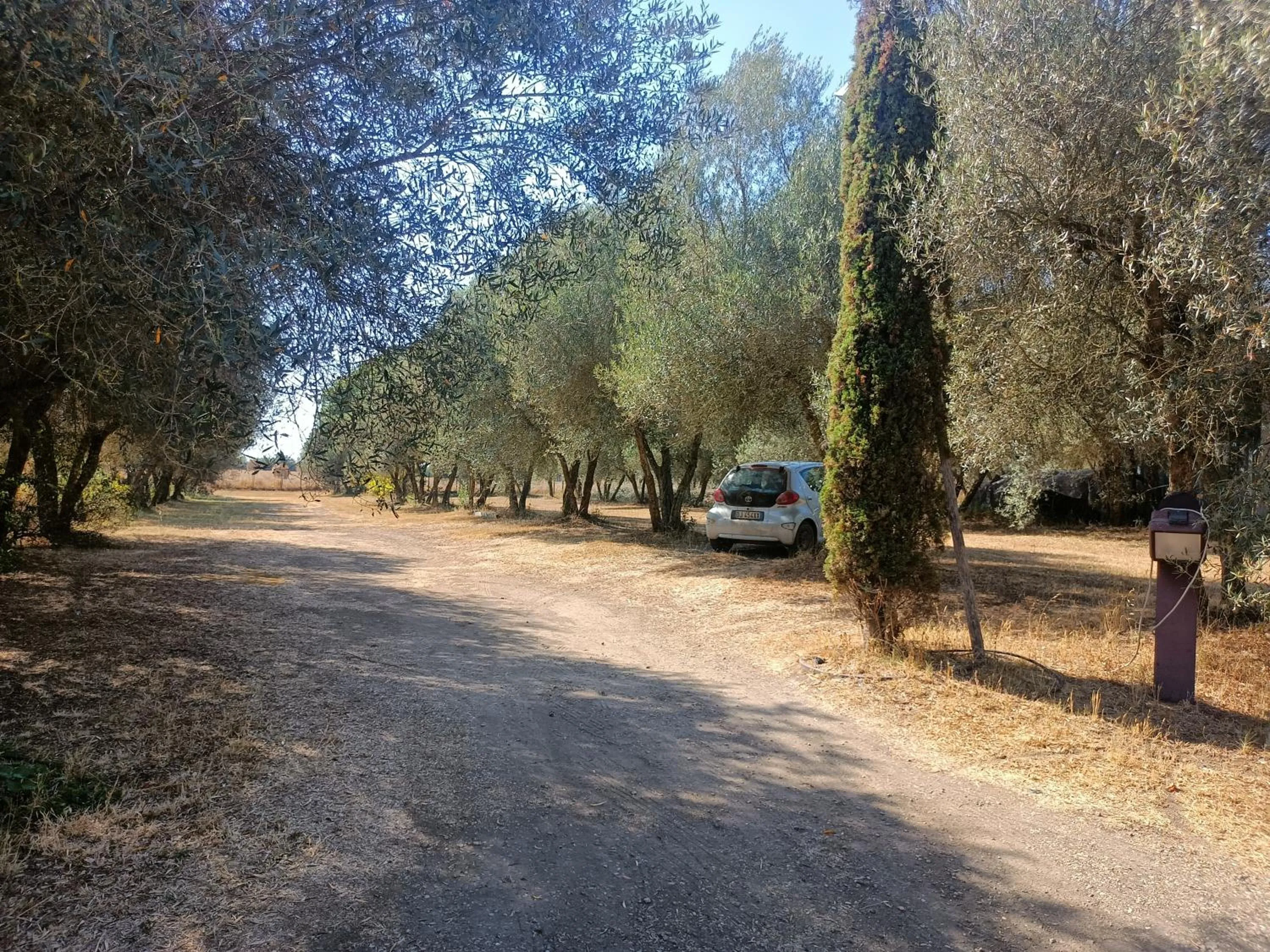 Parking in Il Giardino nell'Orto
