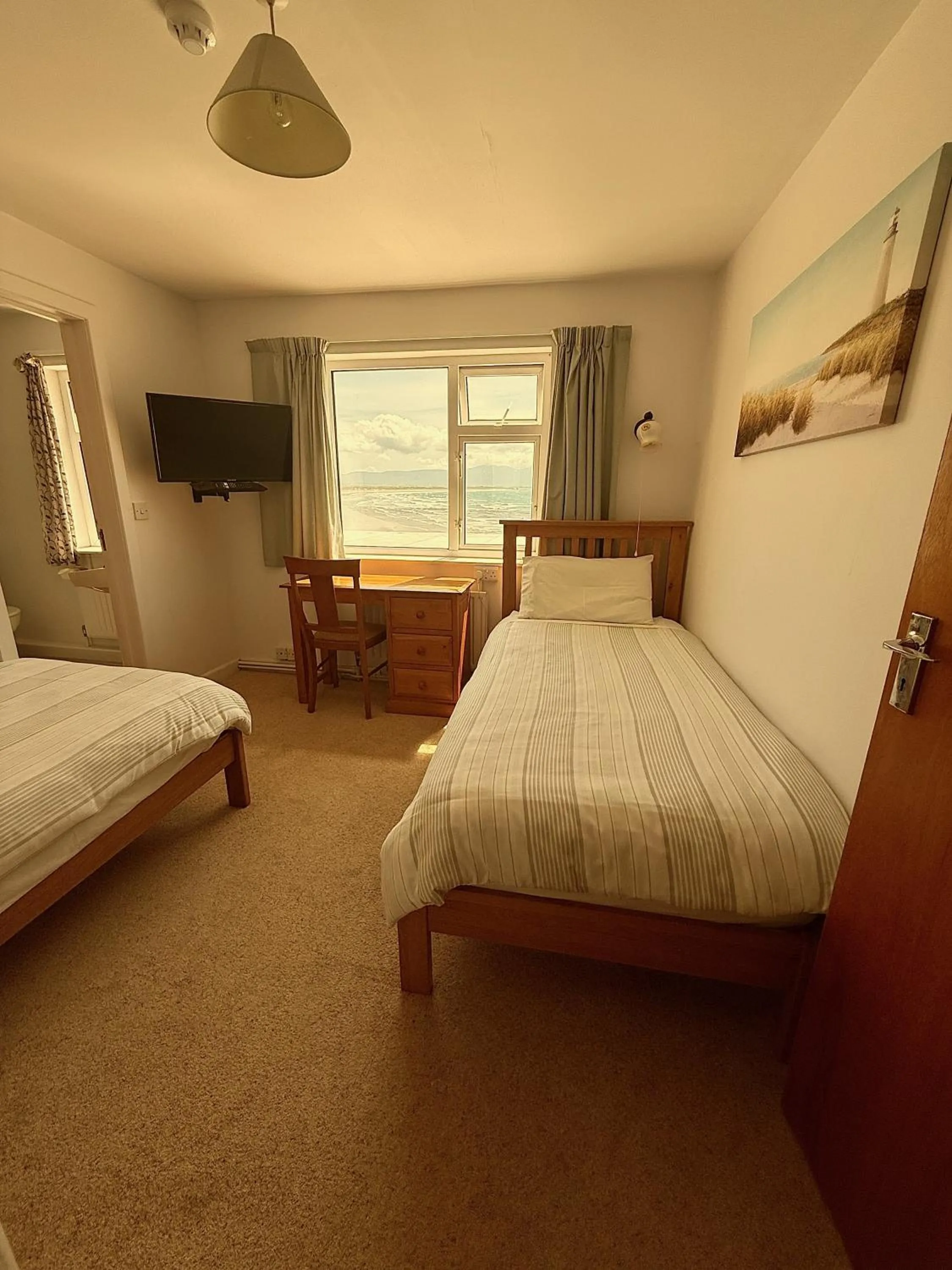 Bed in O'Neill's Bed&Breakfast