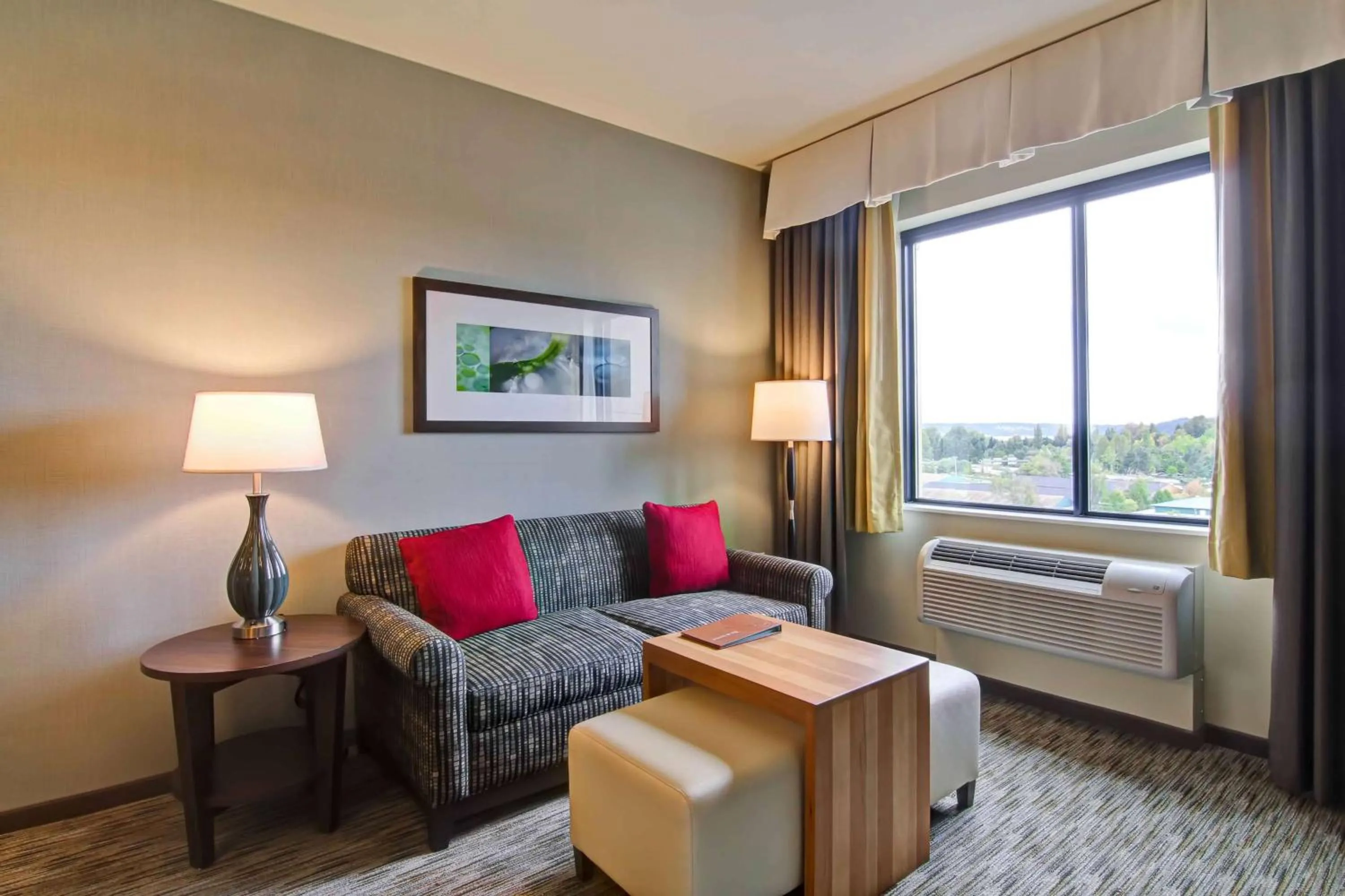 Living room in Homewood Suites by Hilton Seattle-Issaquah