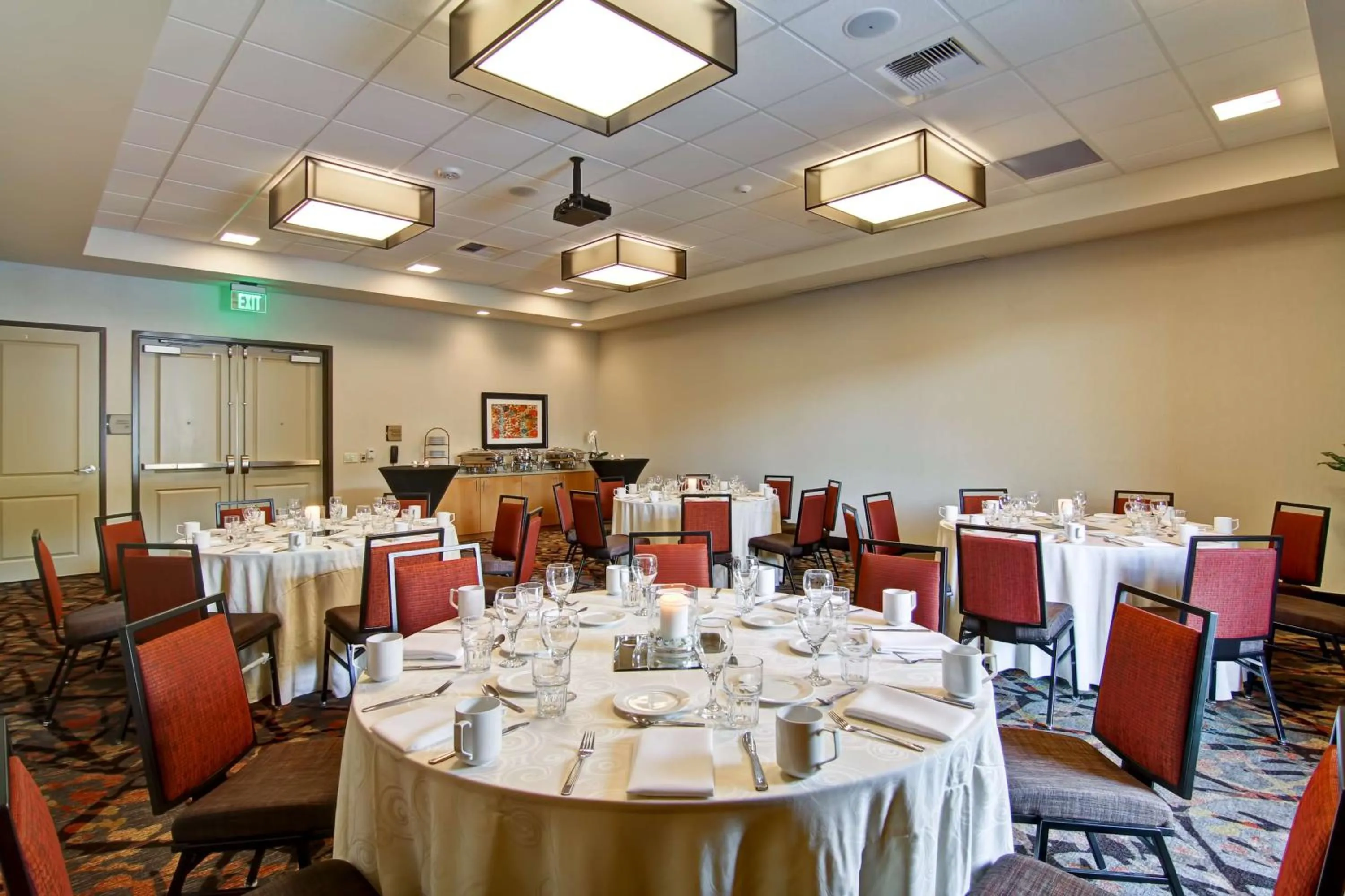 Meeting/conference room in Homewood Suites by Hilton Seattle-Issaquah