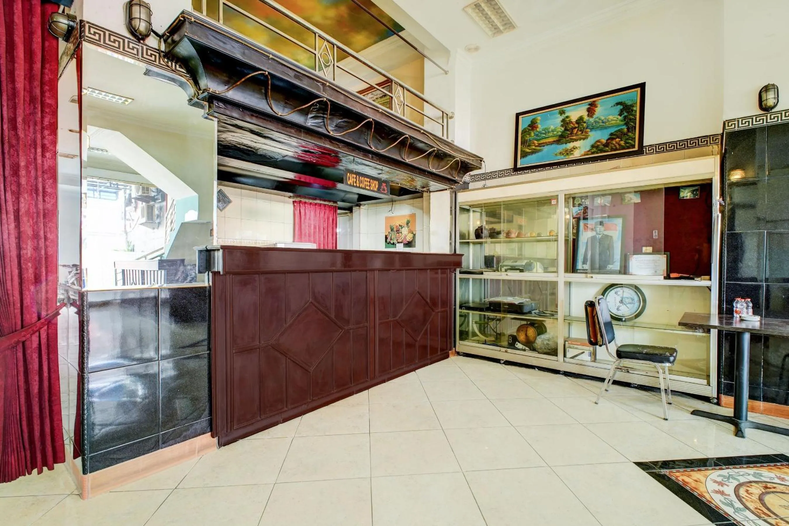 Lobby or reception in Hotel O Depok near Bhayangkara BRIMOB Hospital Formerly Hotel Mutiara Kelapa Dua Depok