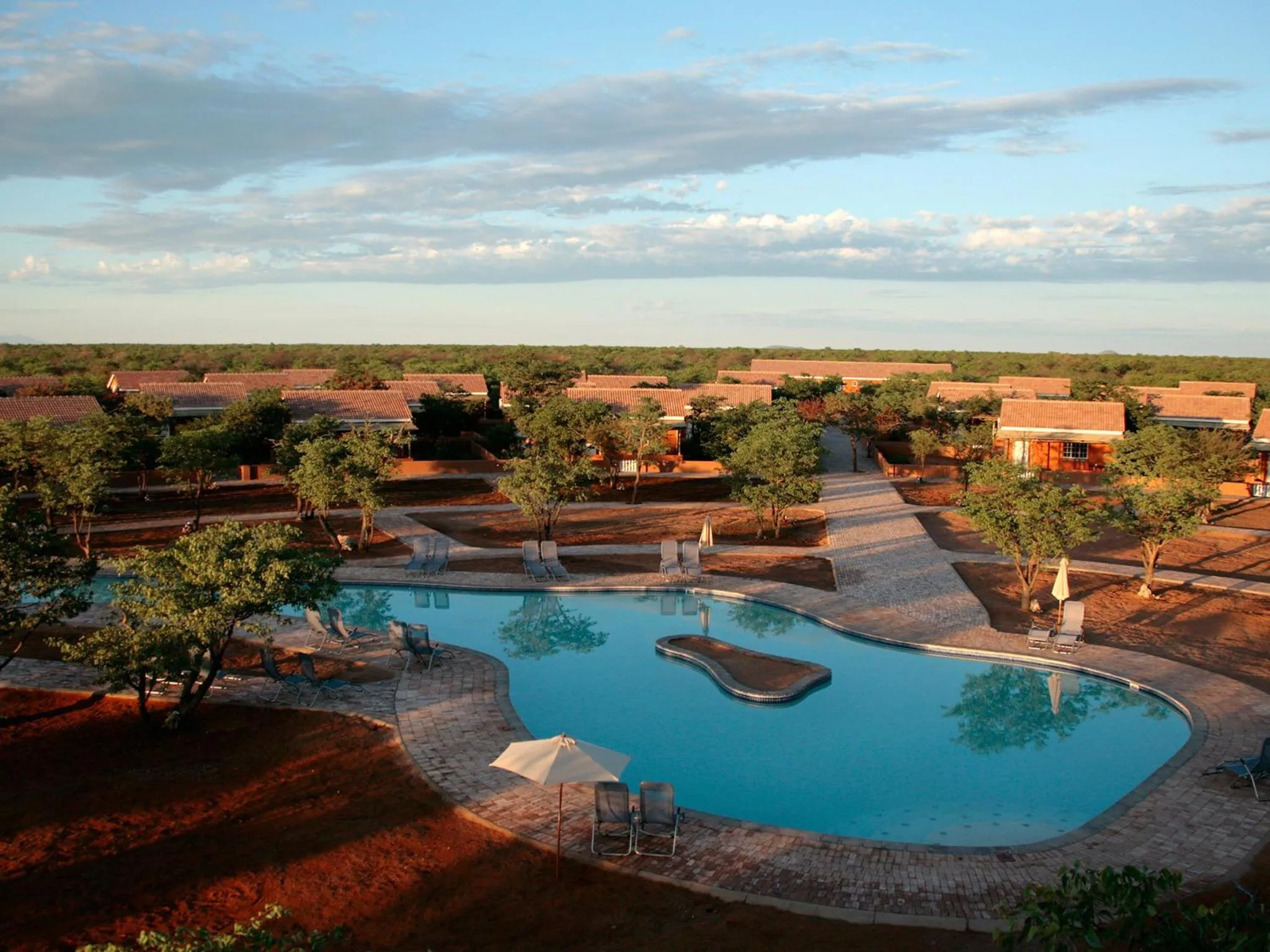 Swimming pool in Gondwana Damara Mopane Lodge