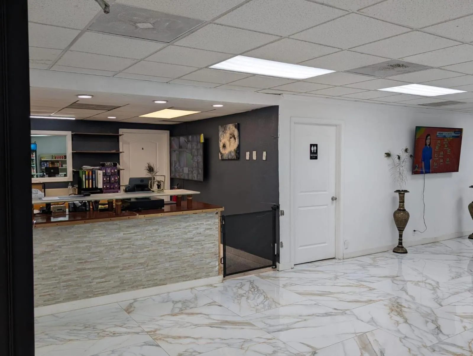 Lobby or reception in OYO Hotel Catersville GA