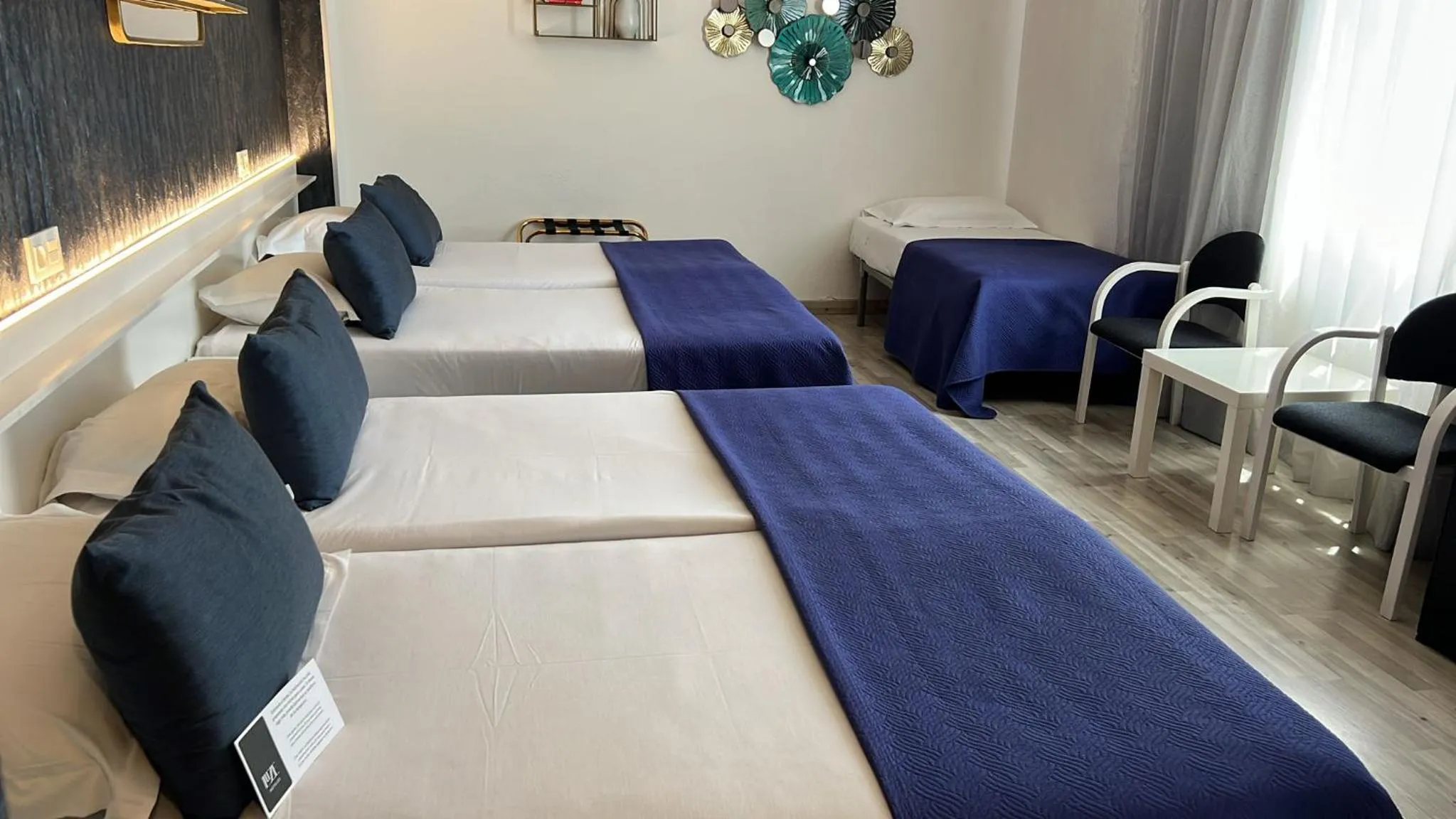 Bed in Hotel Luze El Villa