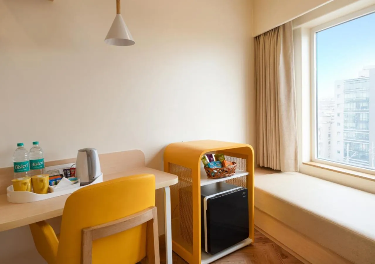 View (from property/room), Bed in Bloom Hub l WEH Andheri