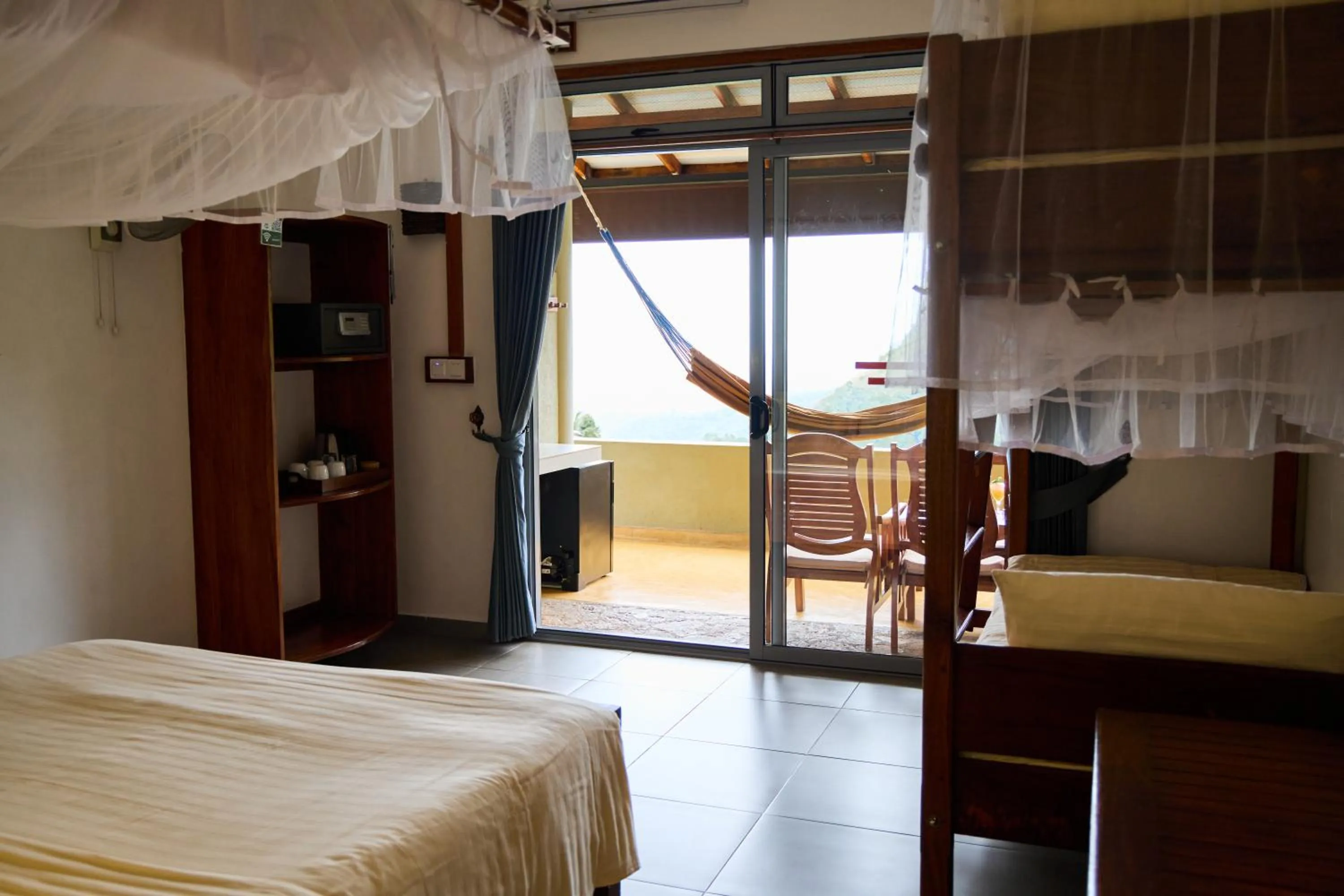 Photo of the whole room, Bed in Zion View Ella Green Retreat