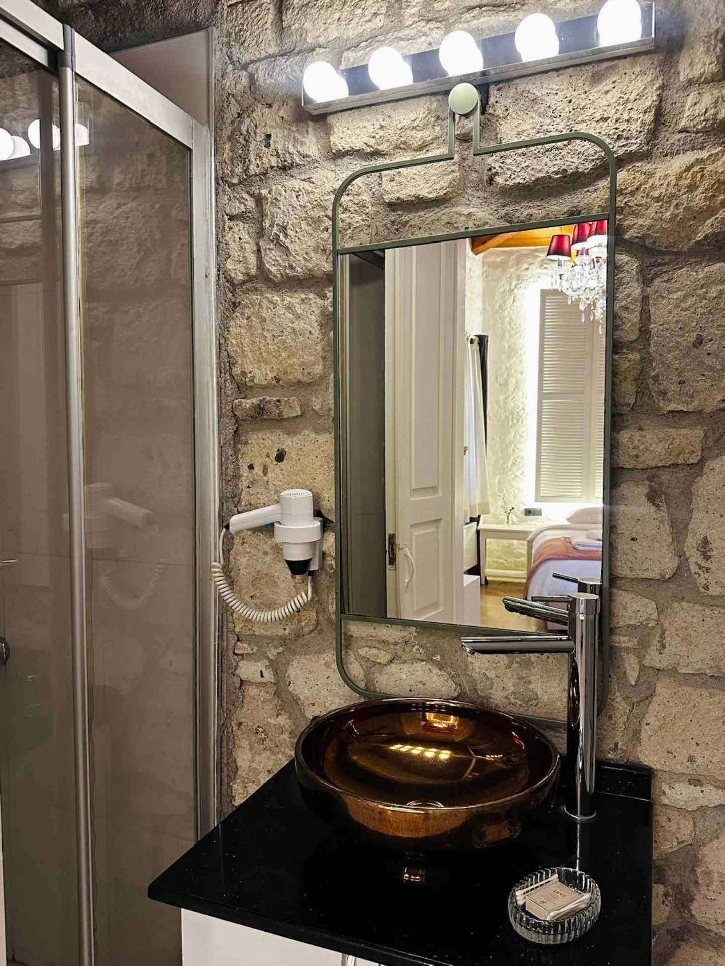 La Grenadine Hotel
