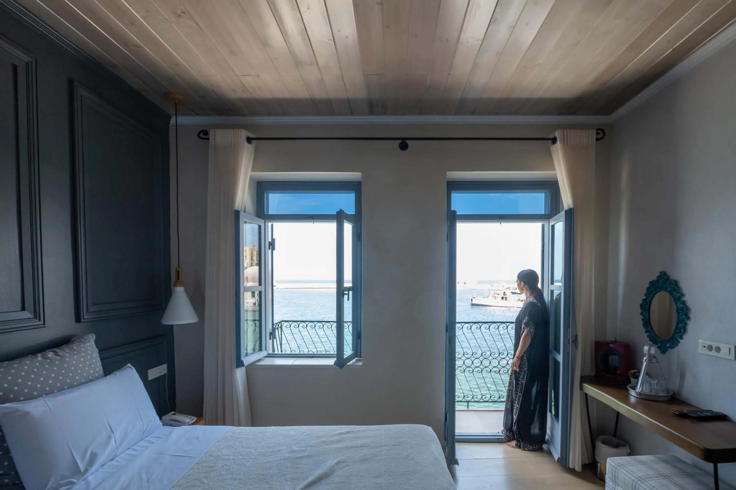 Sea view, Bed in Elia Zampeliou Hotel