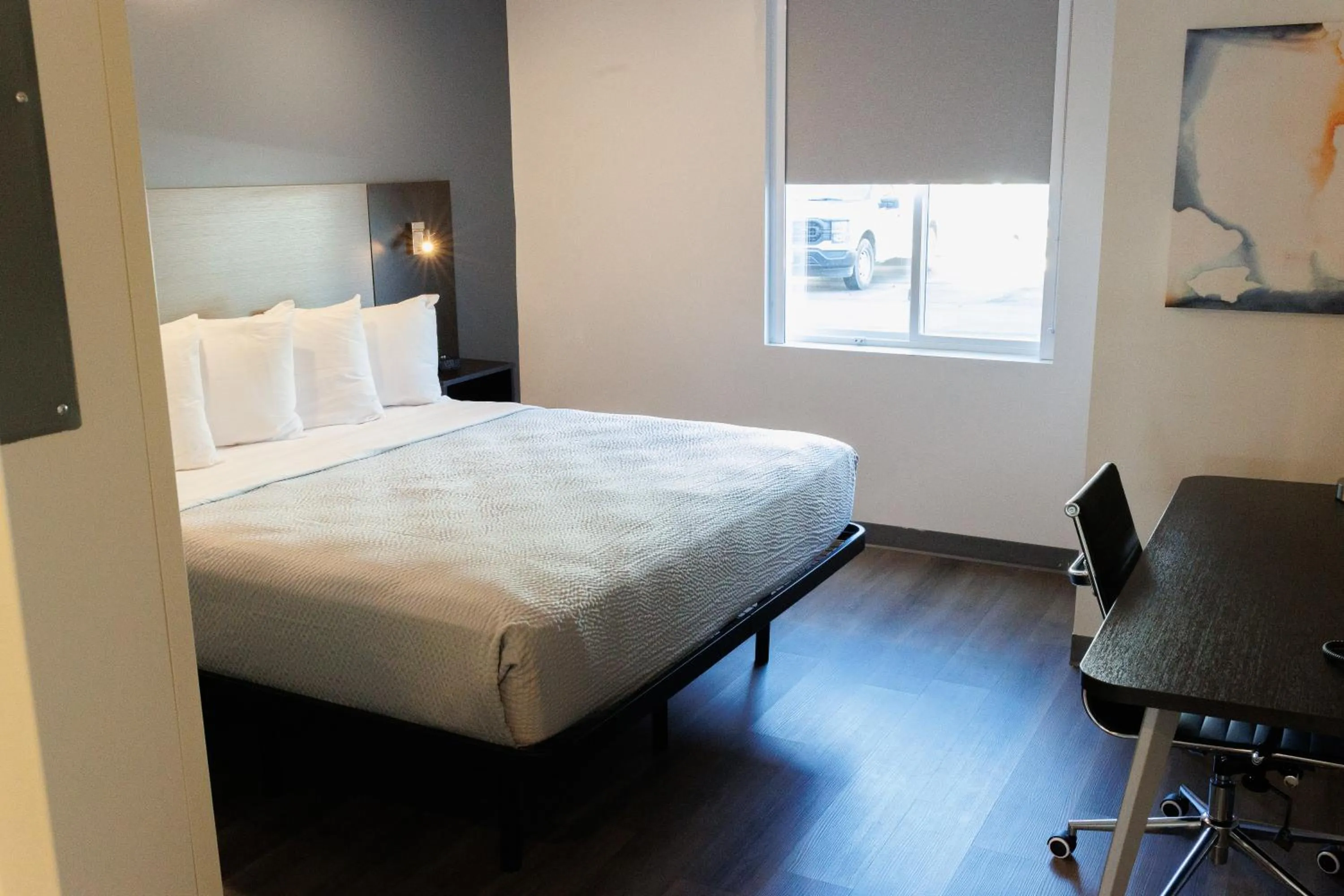 Bed in stayAPT Suites Fayetteville-Fort Bragg