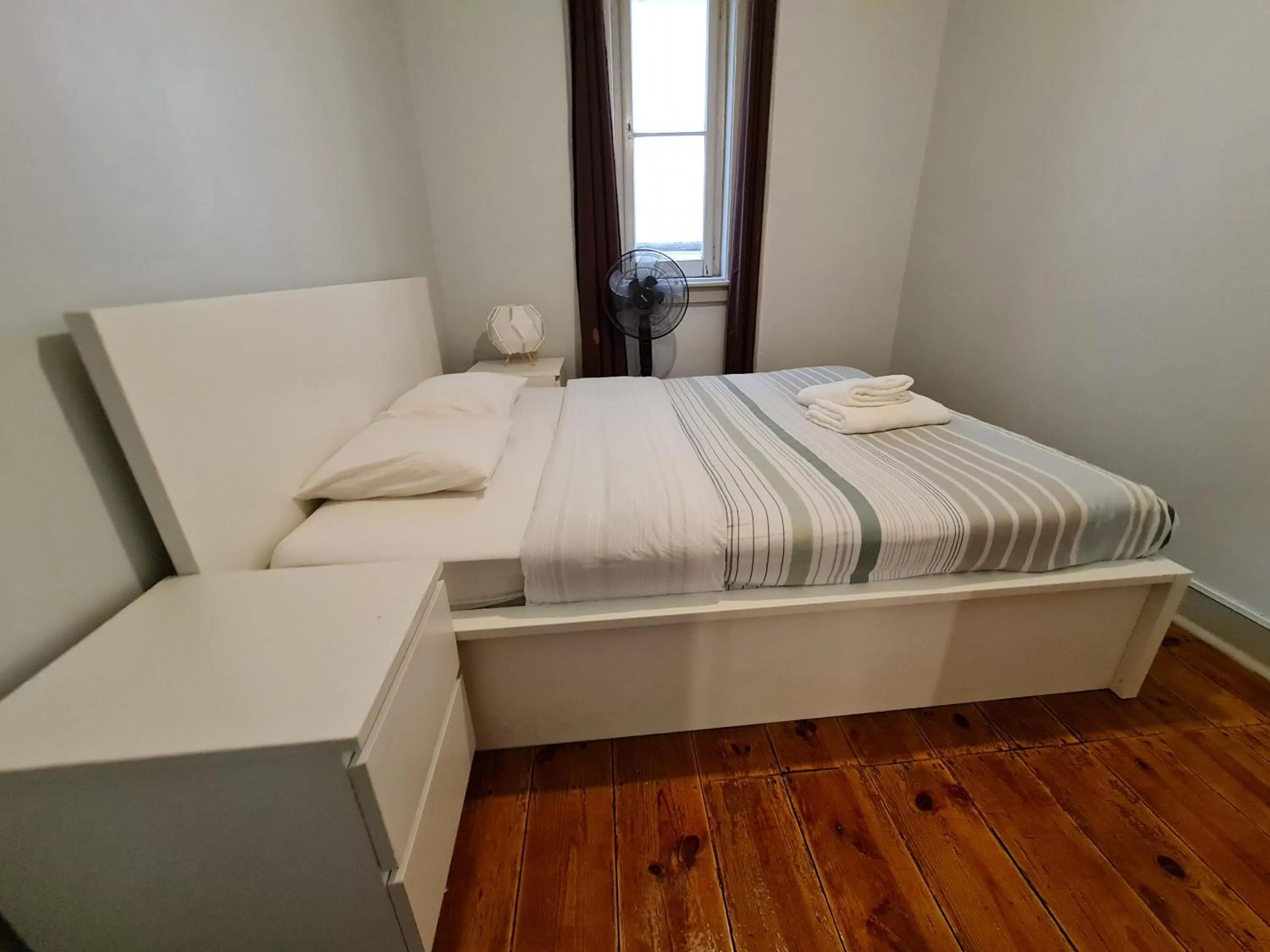 Bed in Shangri-La Hostel Anjos