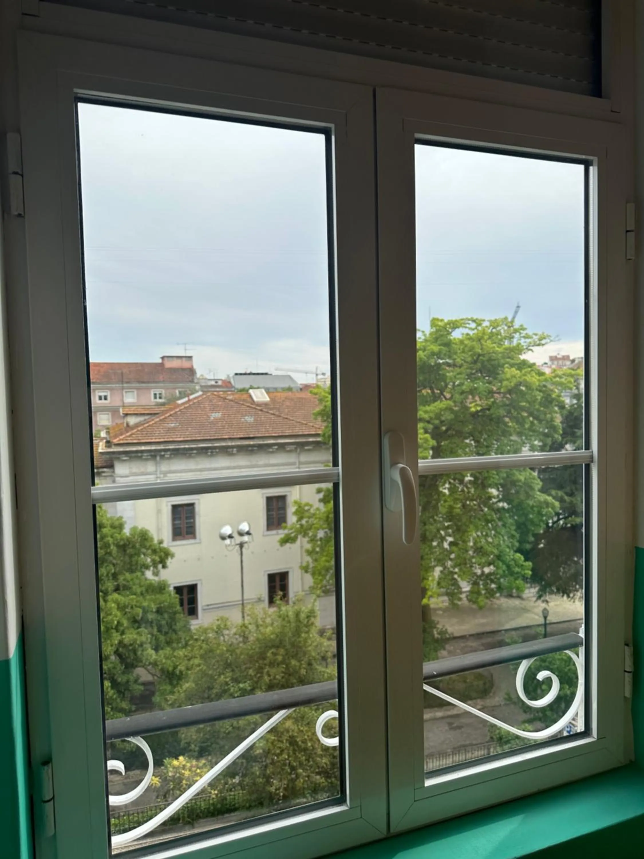 Shangri-La Hostel Anjos