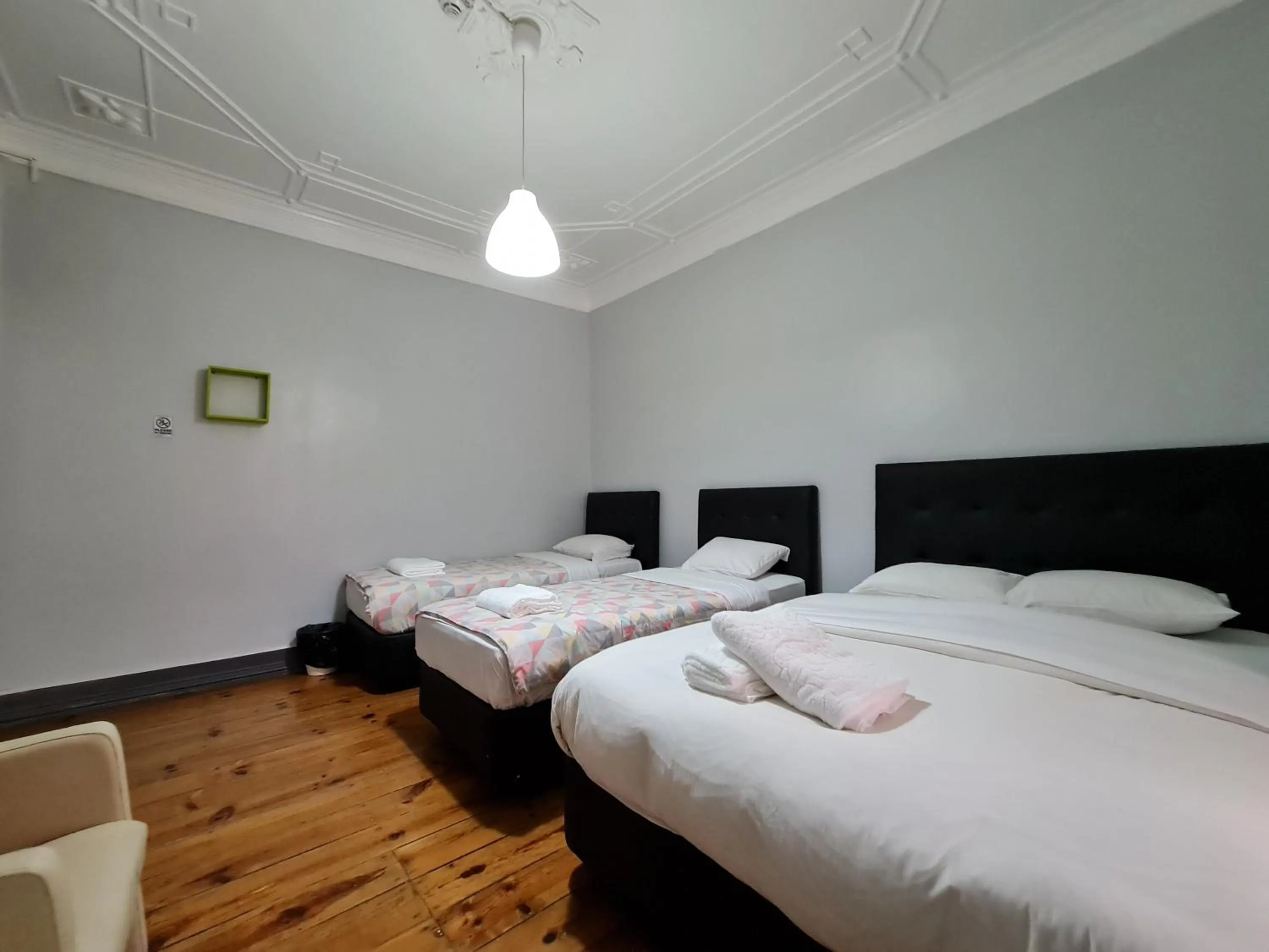 Bed in Shangri-La Hostel Anjos