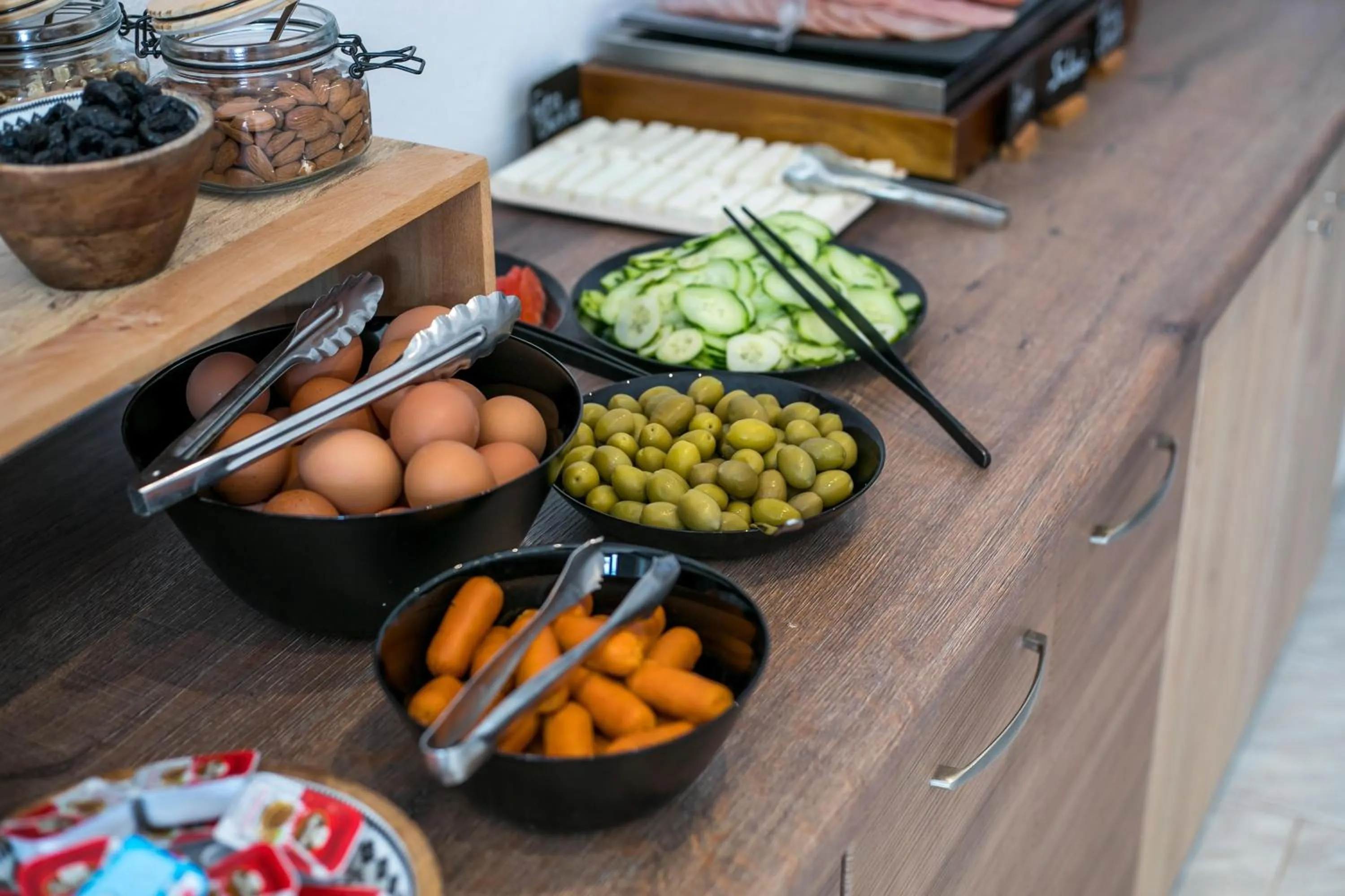 Restaurant/places to eat in Nikos BnB