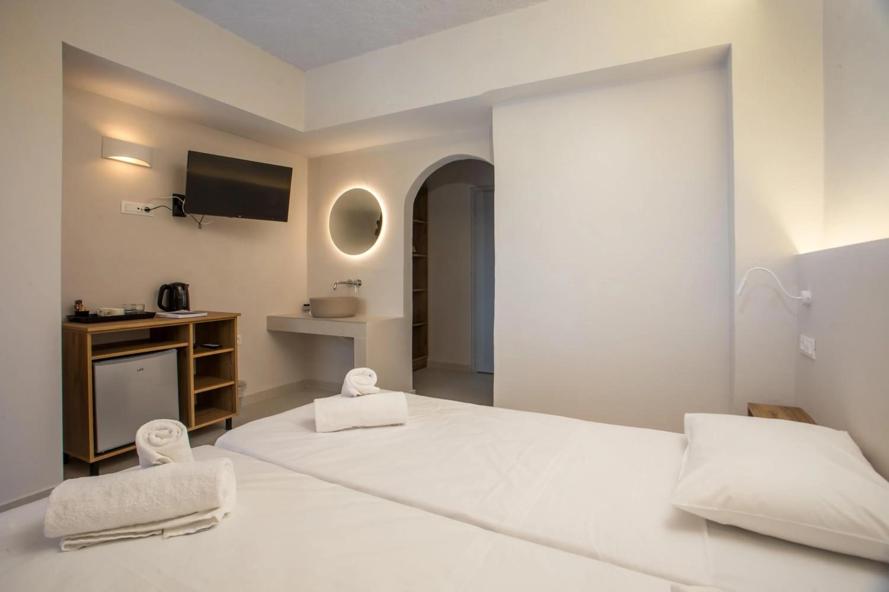 Photo of the whole room in Nikos BnB