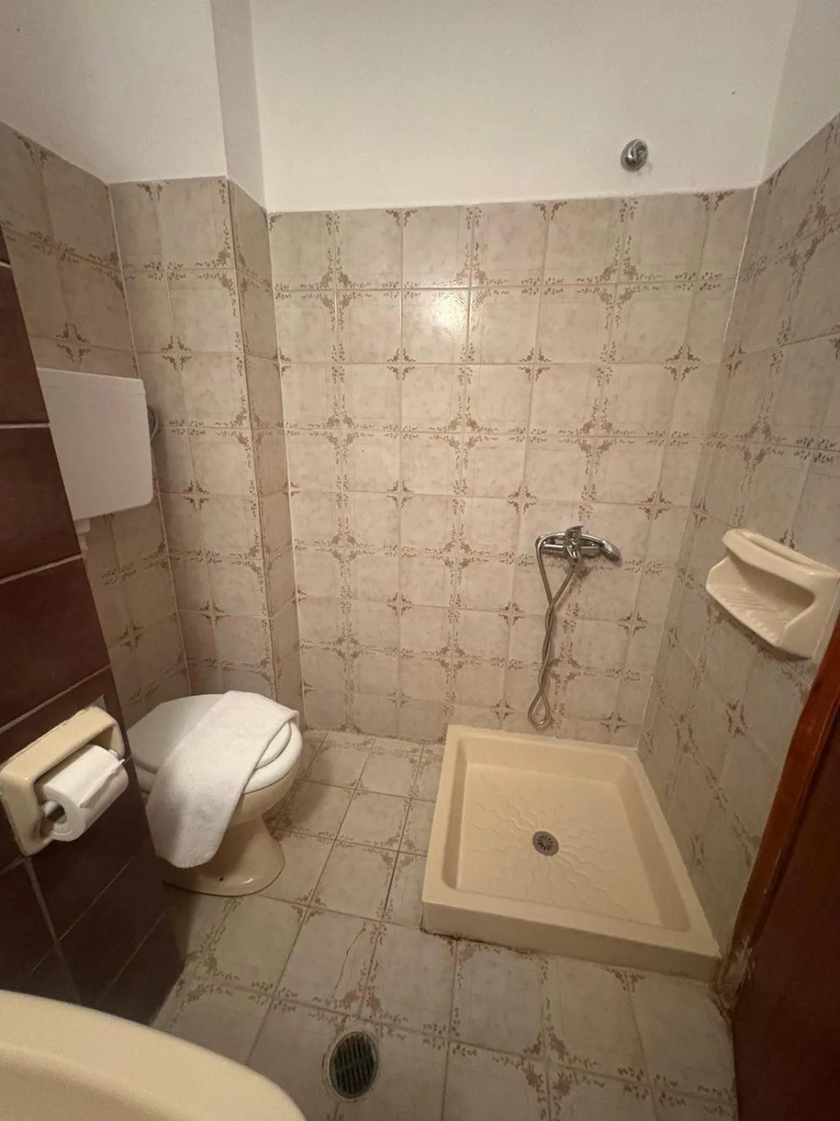 Bathroom in Nikos BnB