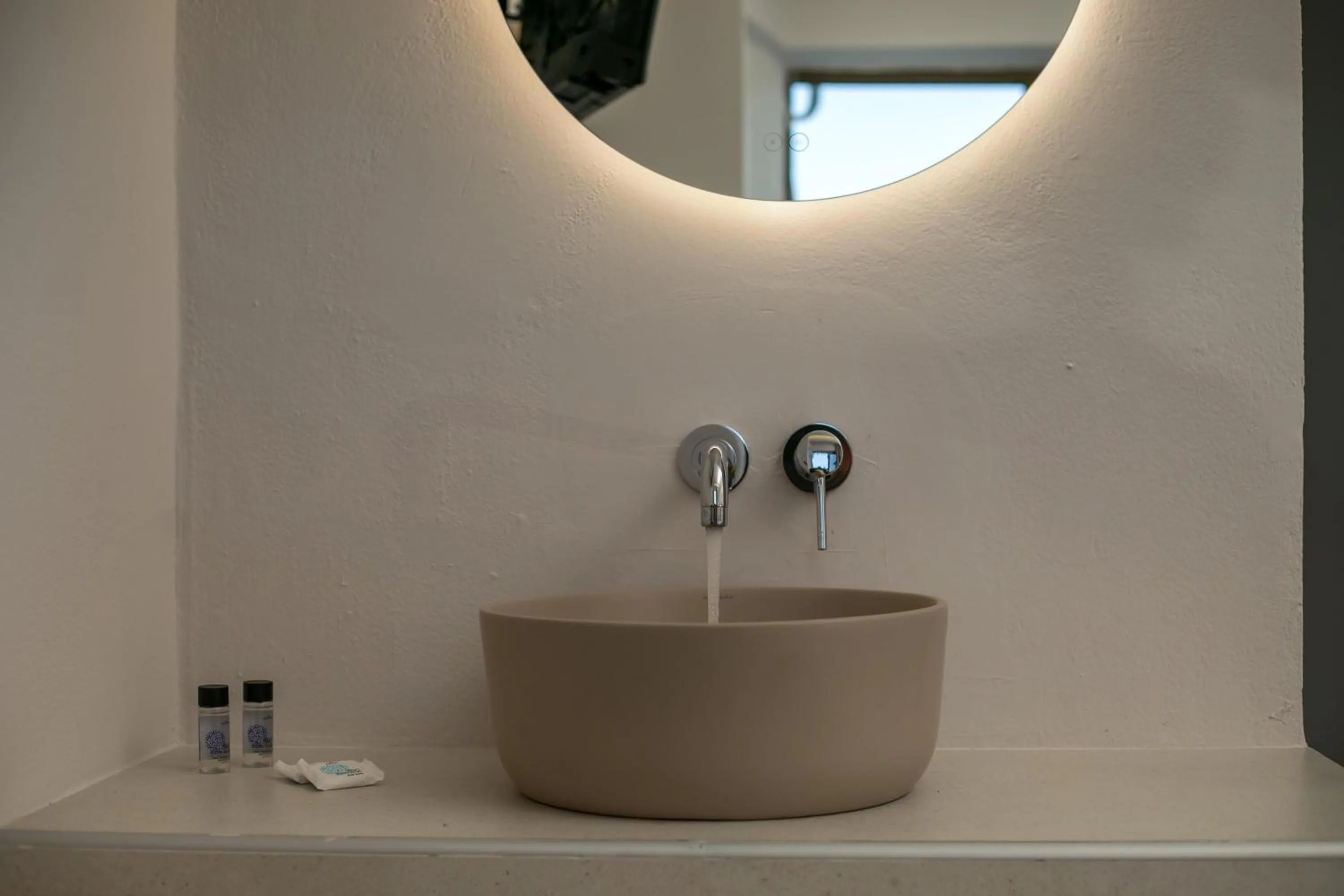 Photo of the whole room in Nikos BnB