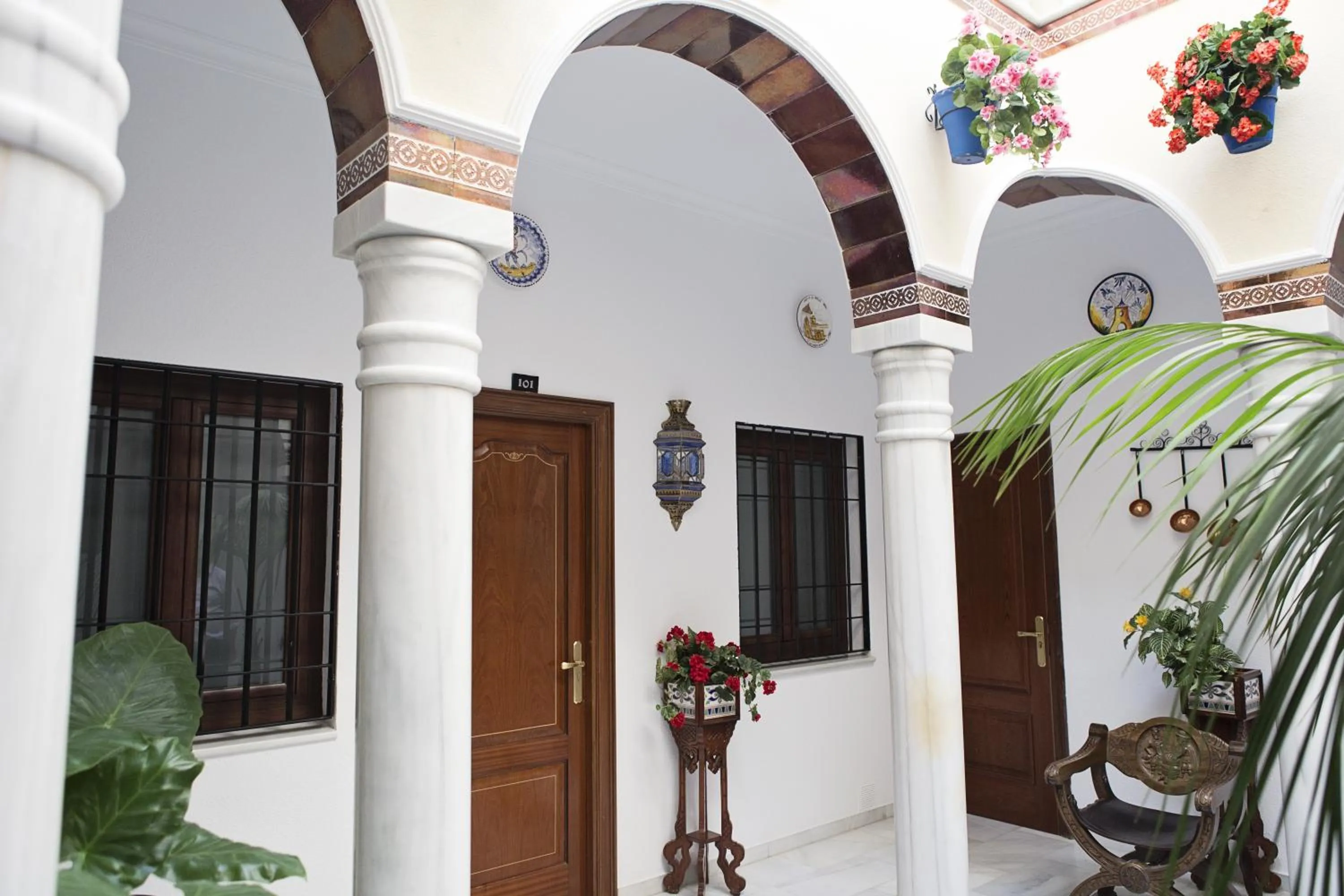 Patio in La Casa de los Faroles