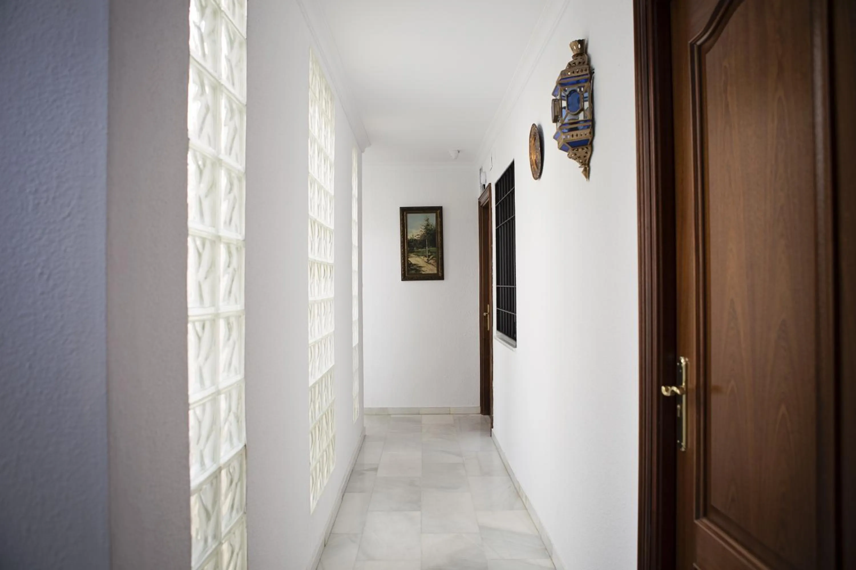 Area and facilities in La Casa de los Faroles