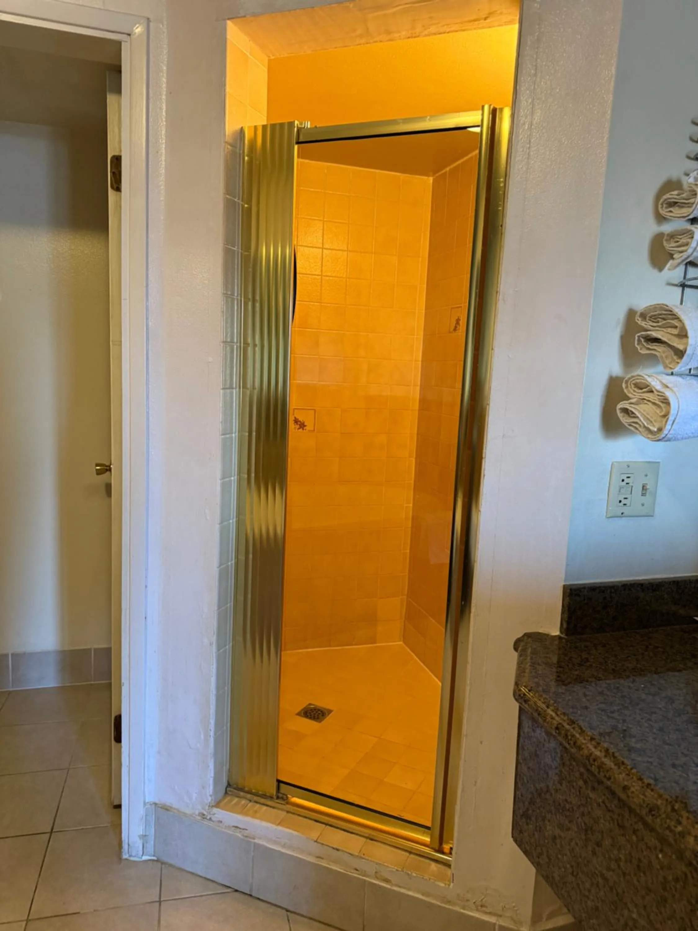 Fiesta Inn Los Angeles - Bell Gardens