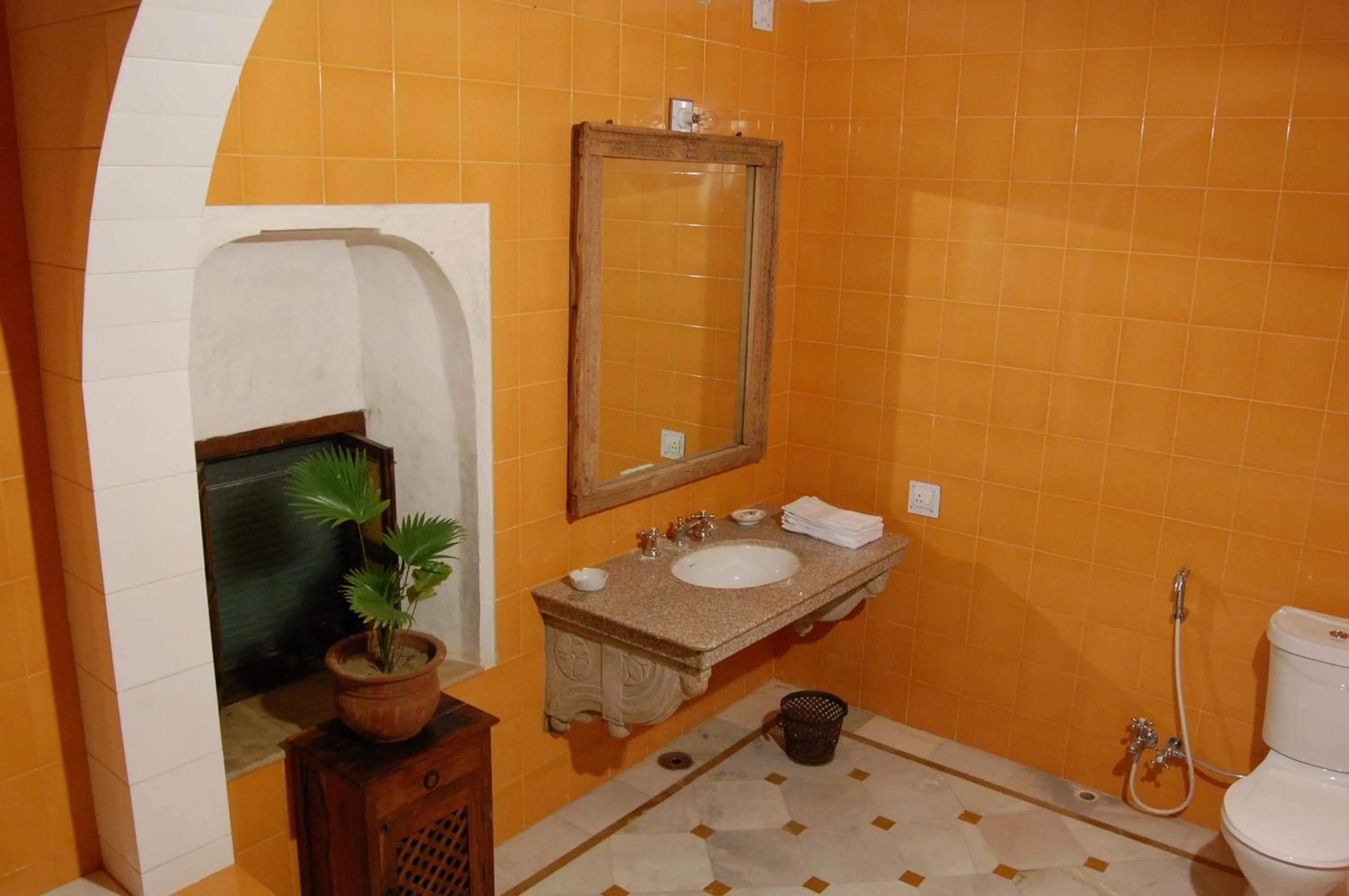 Toilet in Hotel Chobdar Haveli