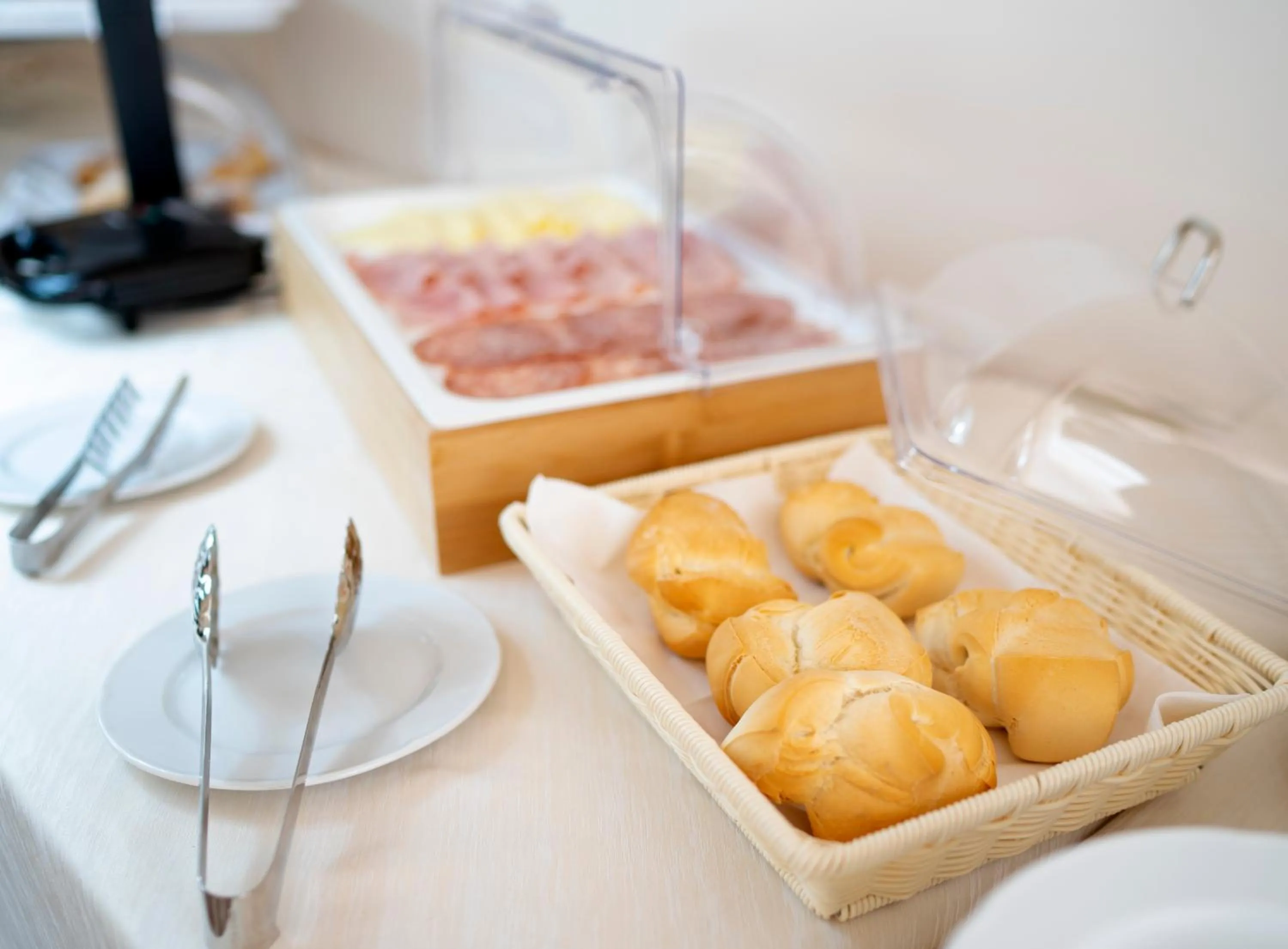 Food and drinks in Hotel Mara