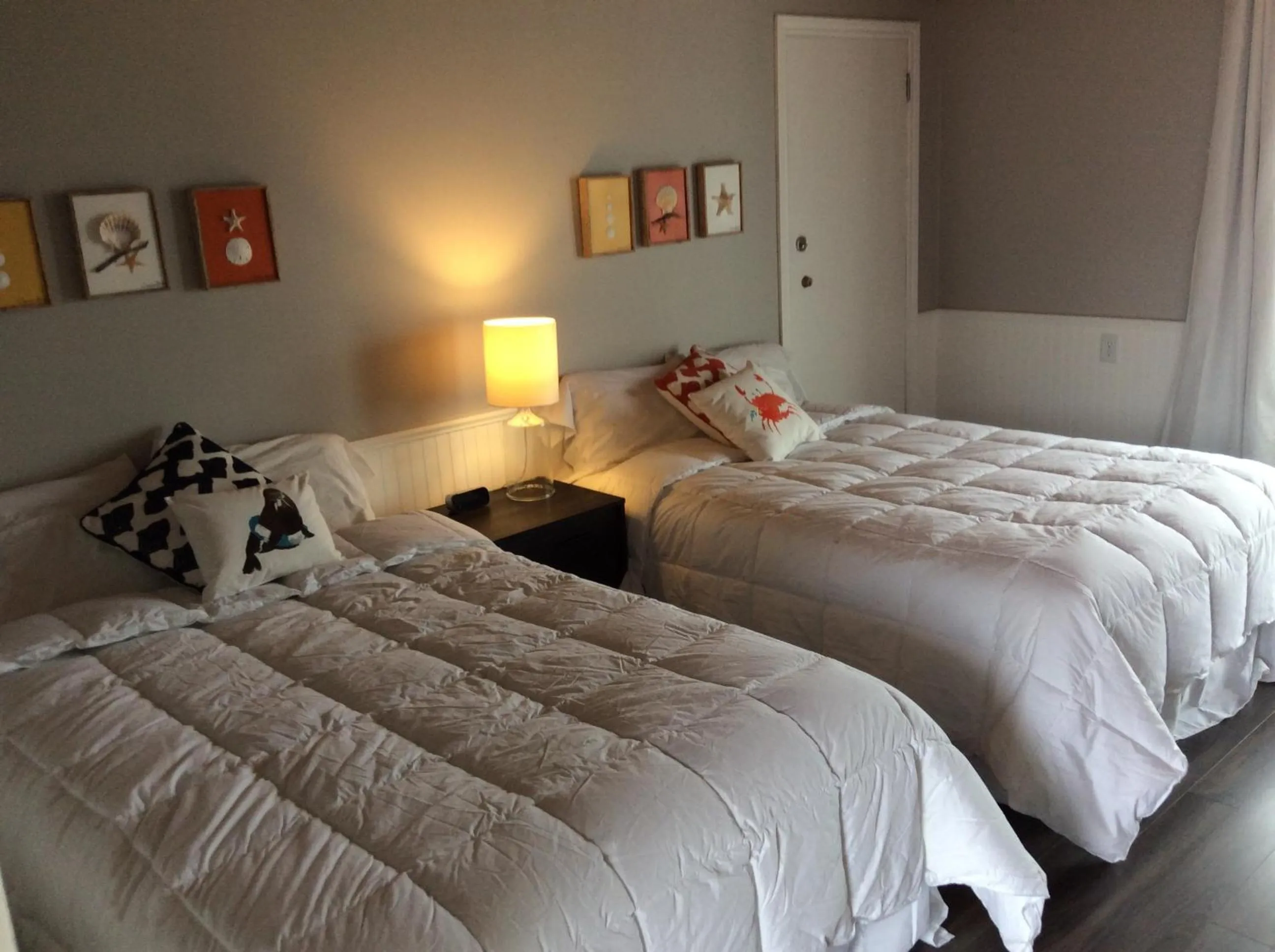 Bed in The Iona Heights Inn